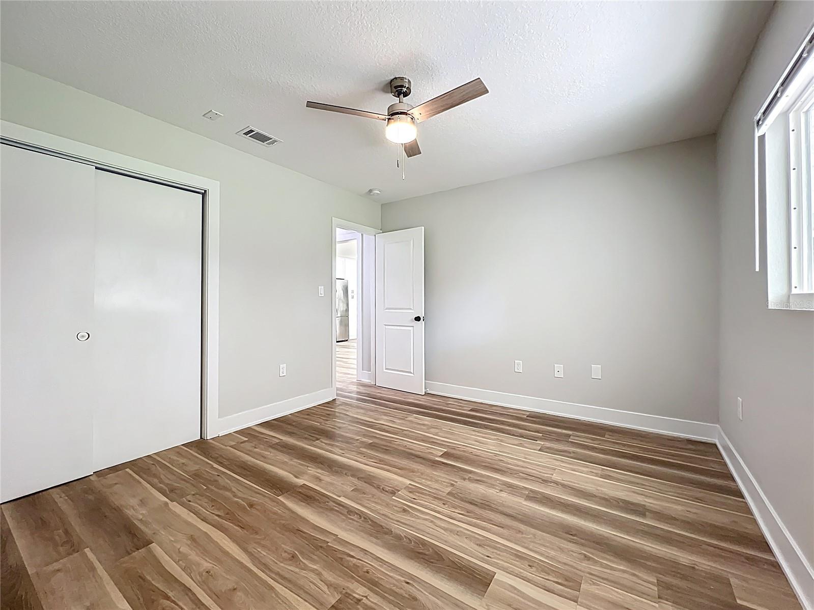 Image 18 of 27 For 1307 Eagle View Drive