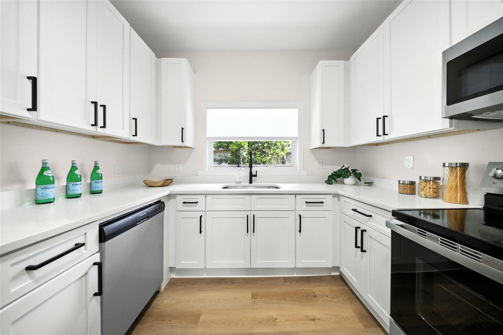 Image 10 of 31 For 2925 18th Street