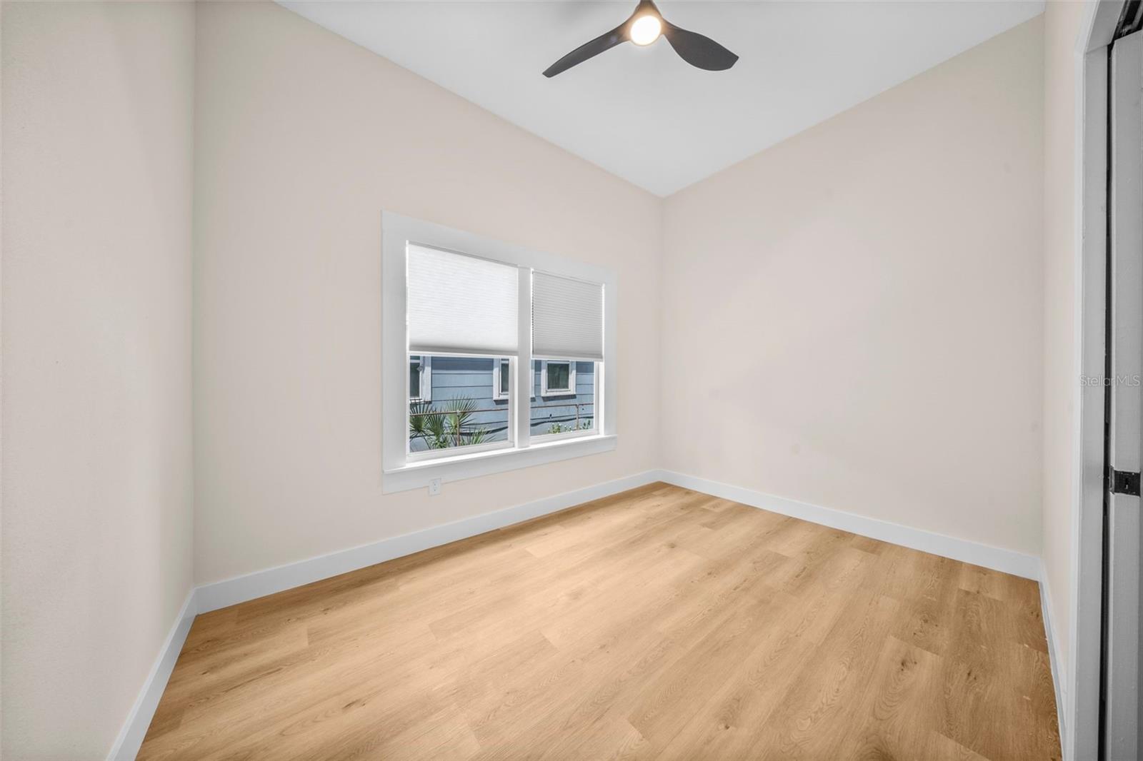 Image 18 of 31 For 2925 18th Street