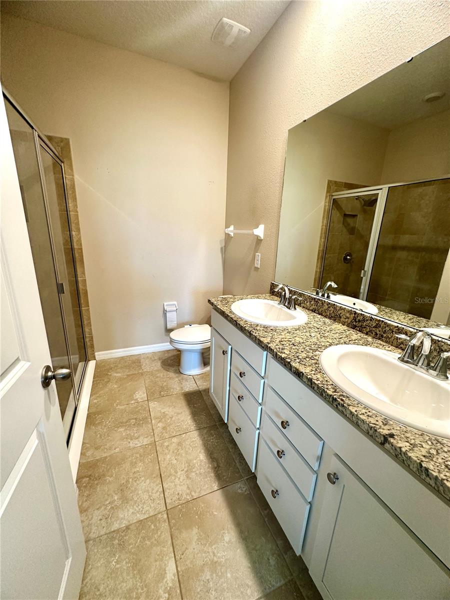 Image 20 of 27 For 7684 Stonebrook Circle