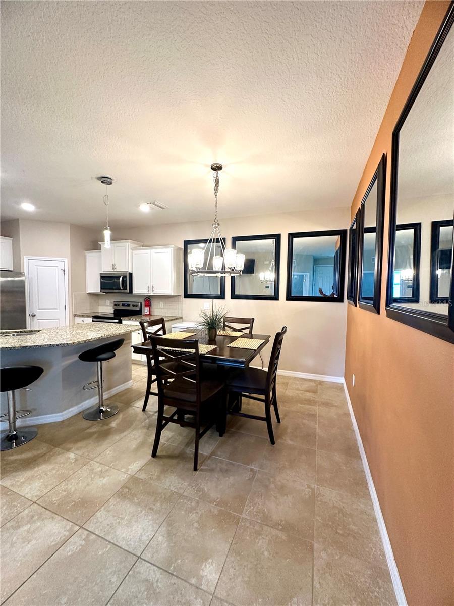 Image 5 of 27 For 7684 Stonebrook Circle