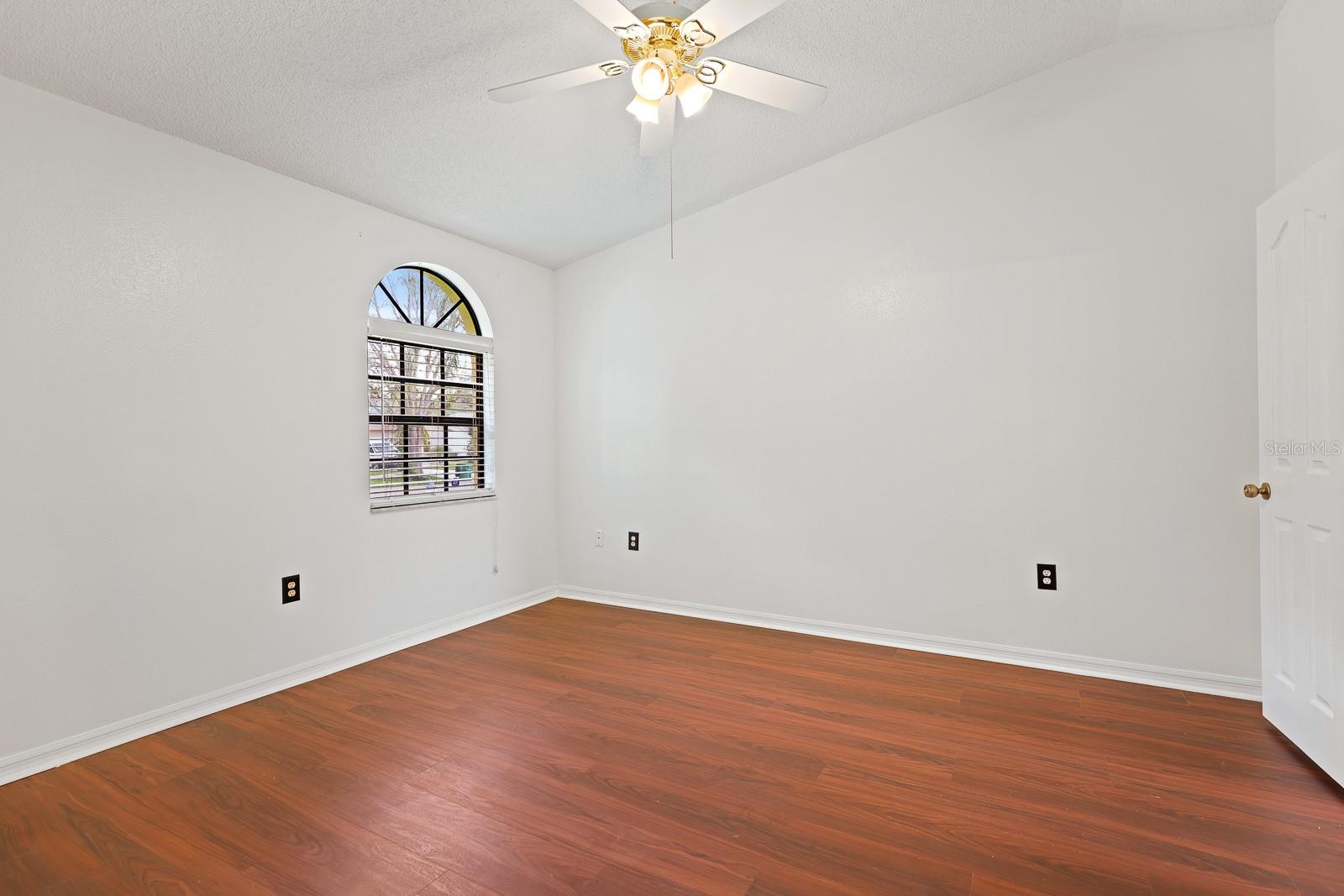 Image 11 of 24 For 6346 Silver Oaks Drive