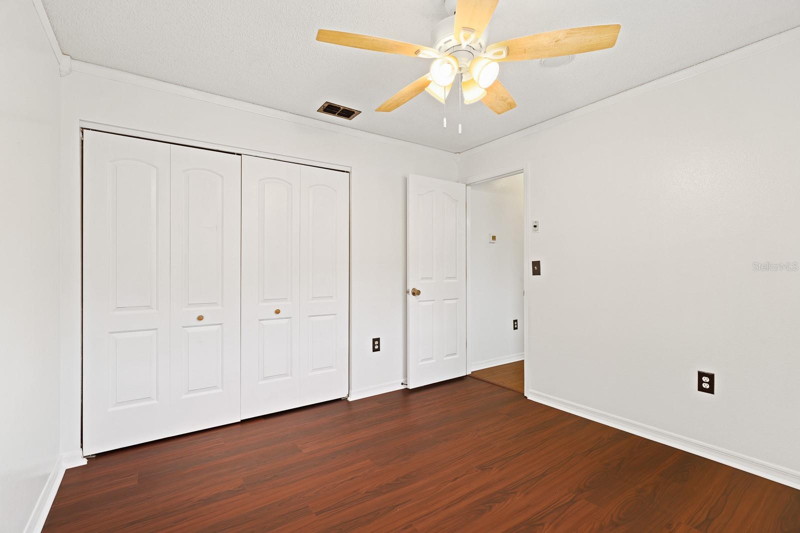 Image 19 of 24 For 6346 Silver Oaks Drive