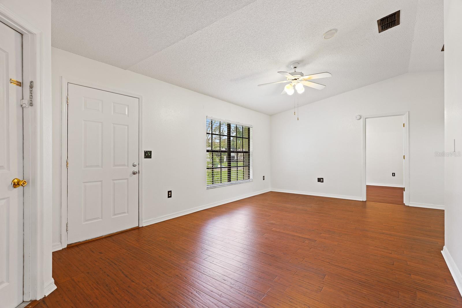 Image 3 of 24 For 6346 Silver Oaks Drive