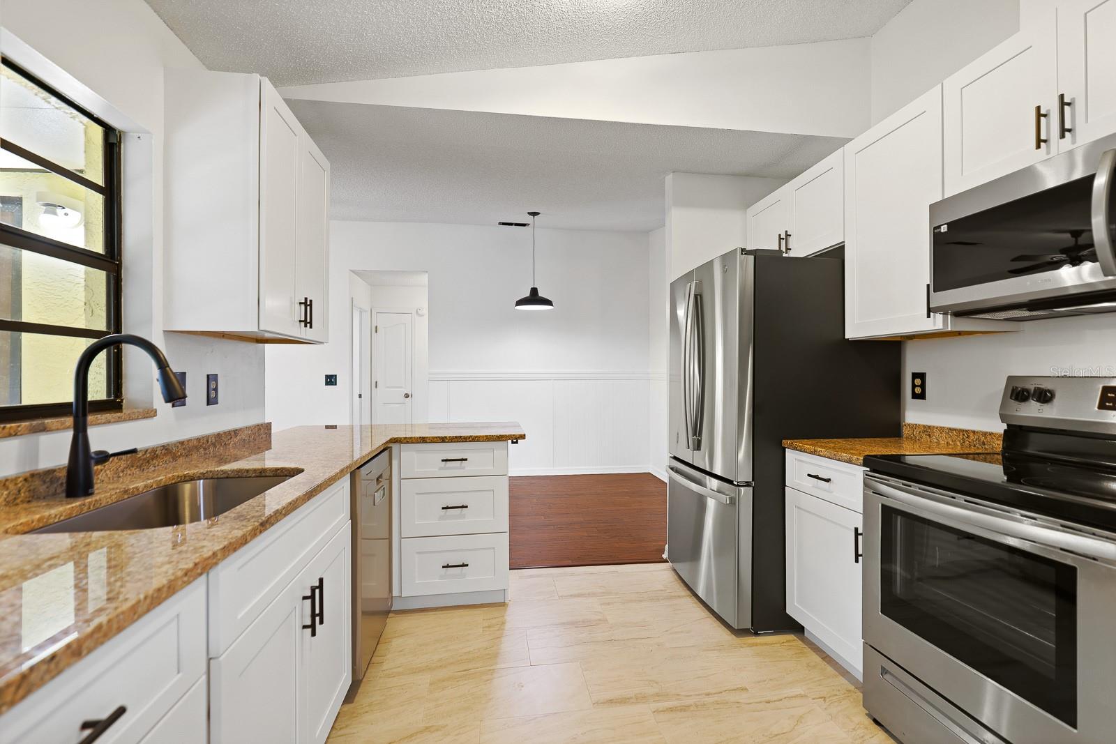 Image 7 of 24 For 6346 Silver Oaks Drive
