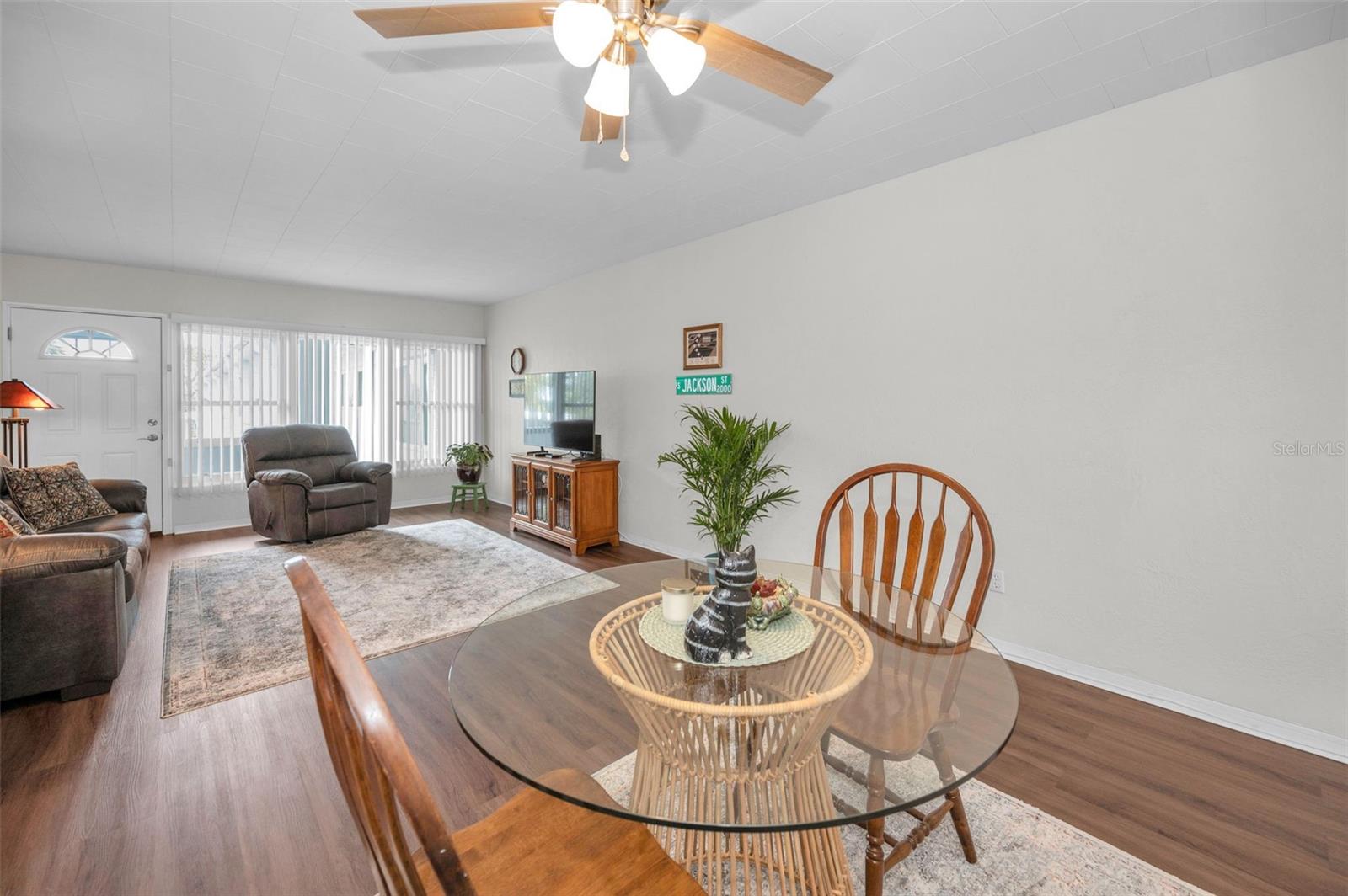 Image 11 of 55 For 4300 58th Street N 2013