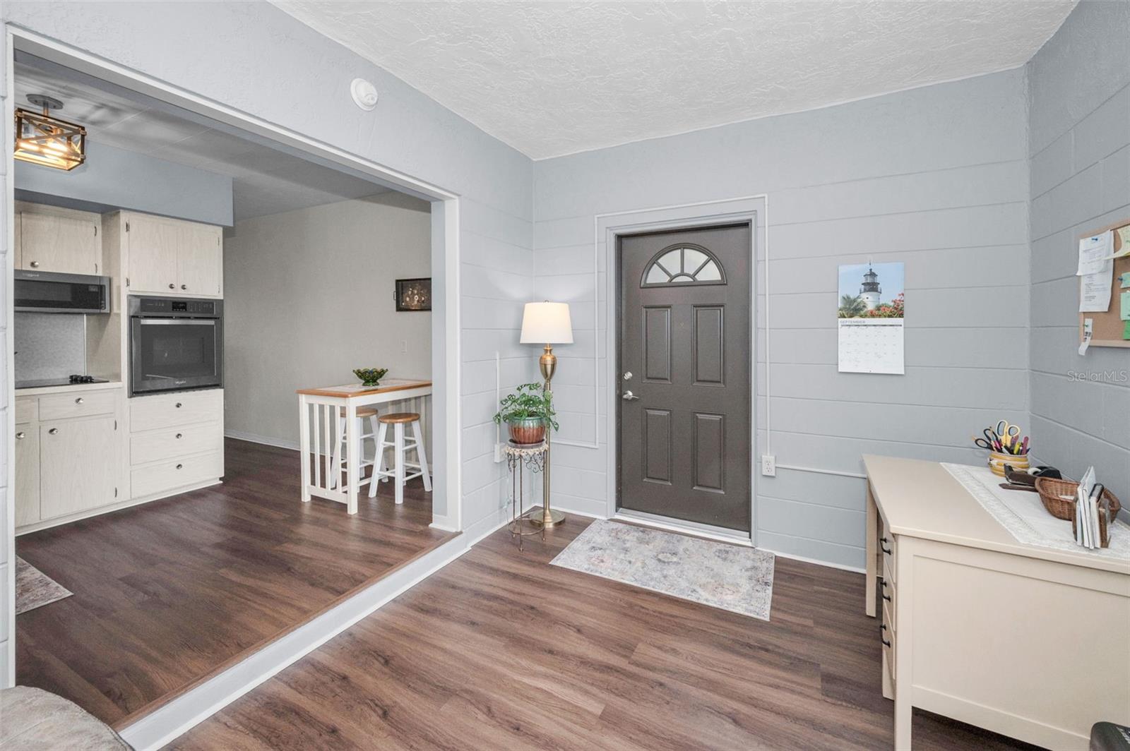 Image 19 of 55 For 4300 58th Street N 2013