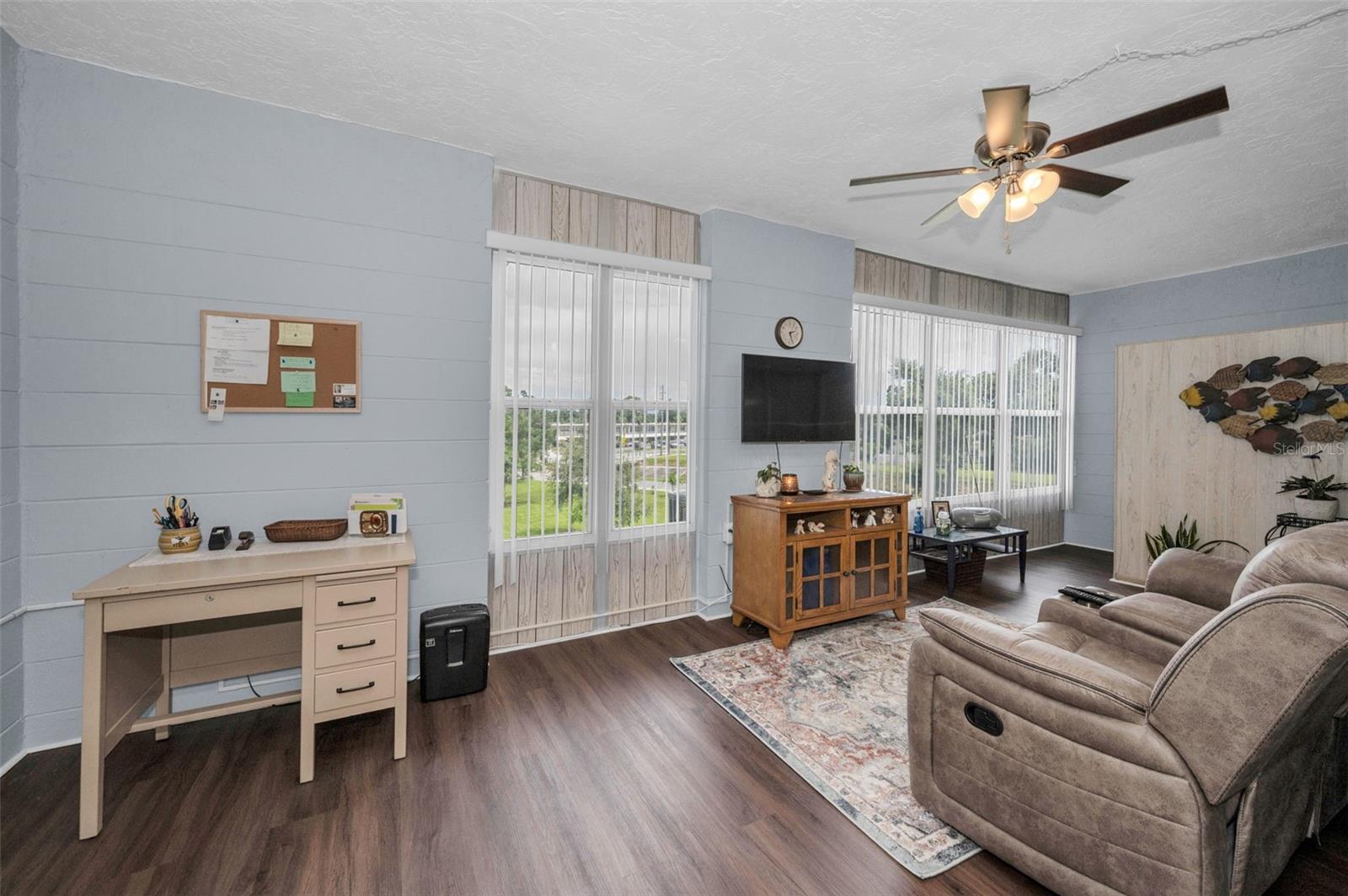 Image 21 of 55 For 4300 58th Street N 2013
