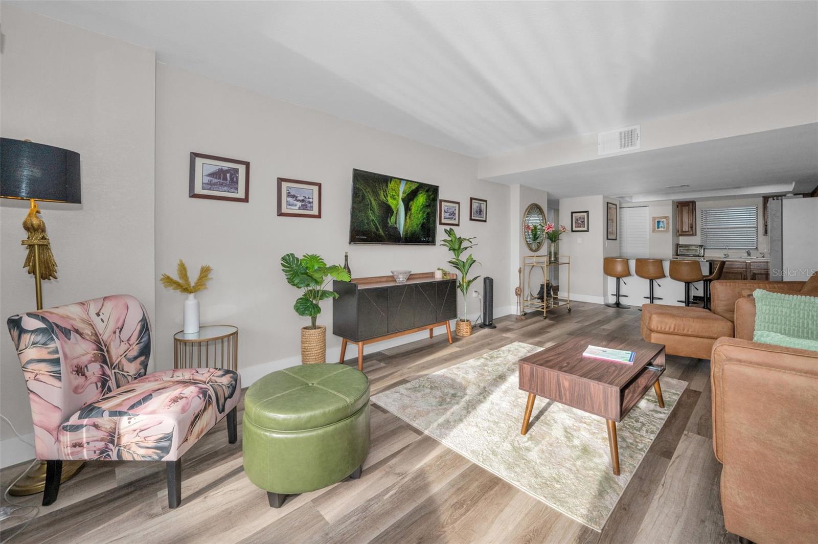 Image 16 of 53 For 7050 Sunset Drive S 415