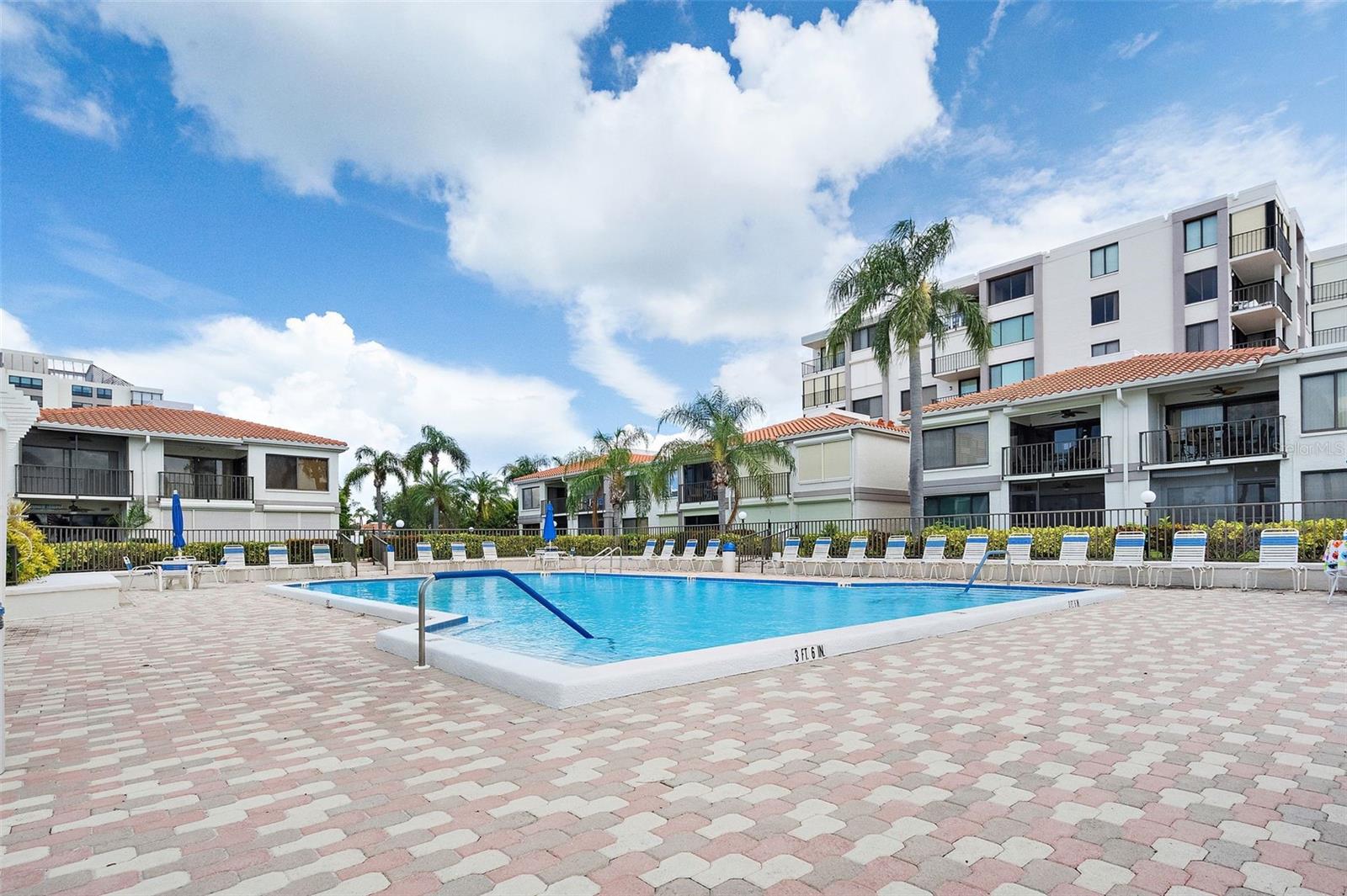 Image 25 of 34 For 6294 Bahia Del Mar Circle 103