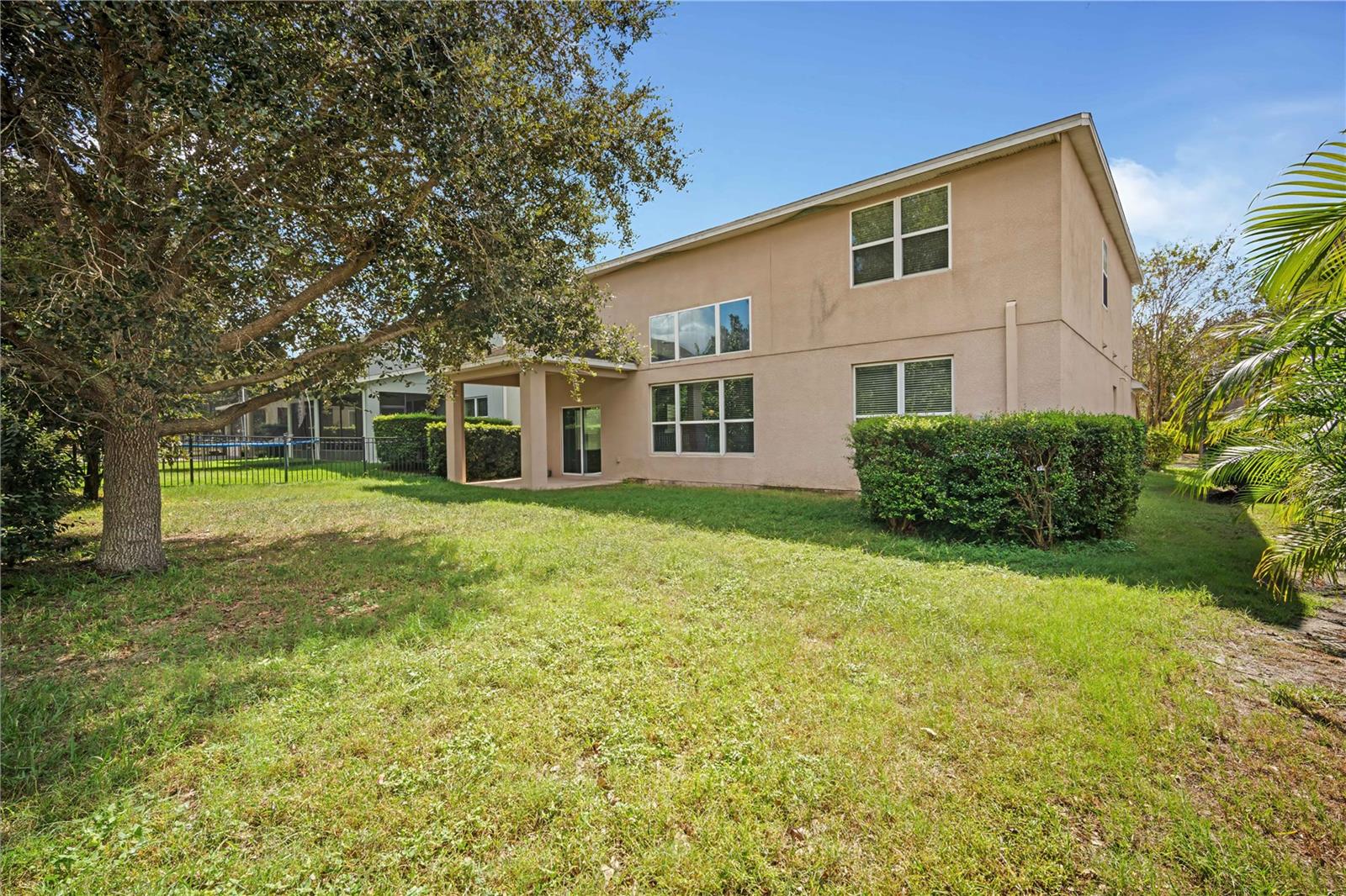 Image 23 of 33 For 15604 Starling Crossing Drive