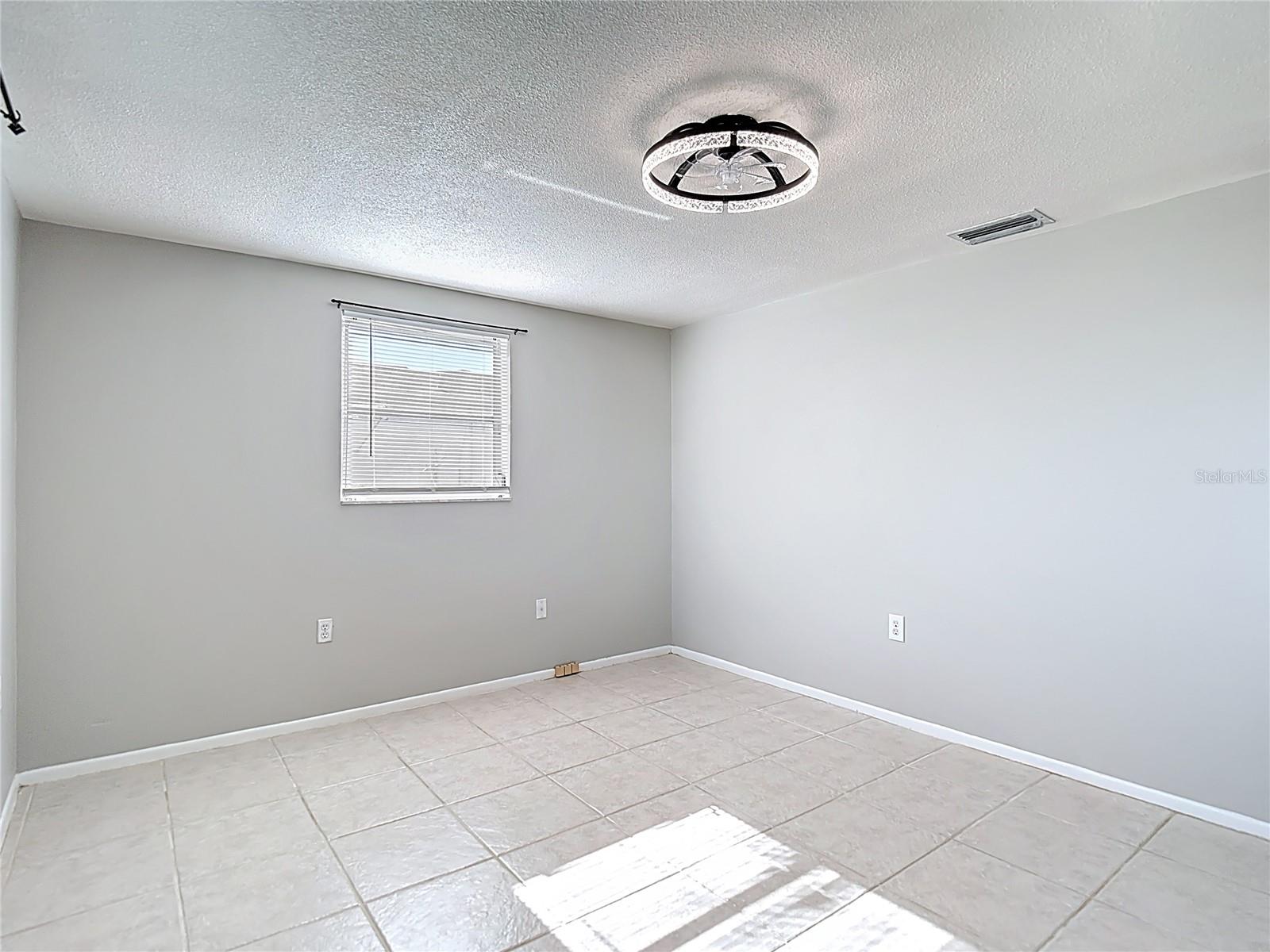 Listing photo id 18 for 3426 Pinon Dr