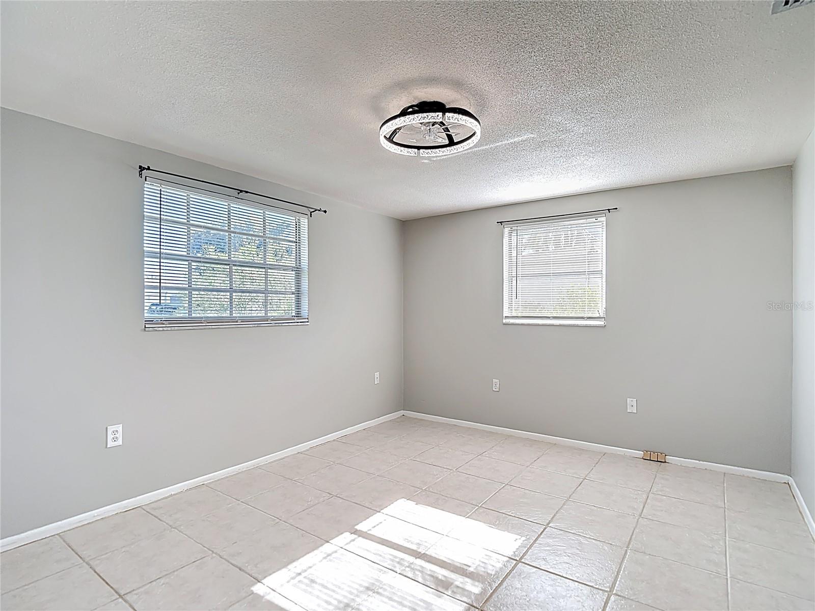 Listing photo id 19 for 3426 Pinon Dr