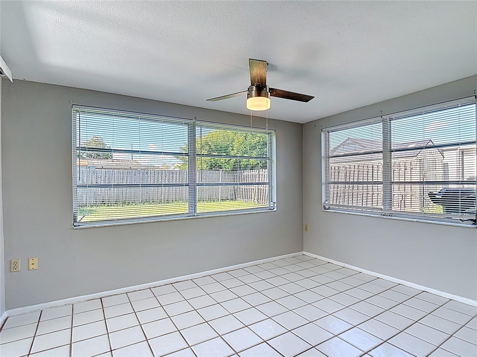 Listing photo id 26 for 3426 Pinon Dr