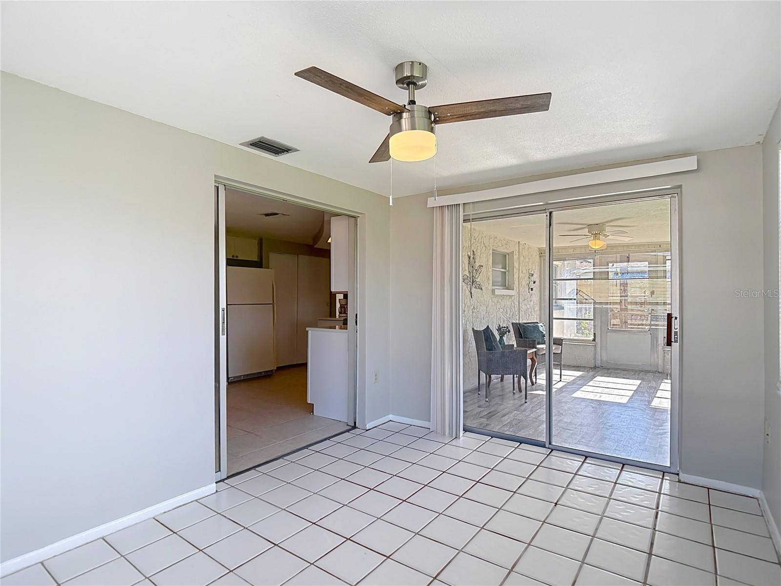 Listing photo id 28 for 3426 Pinon Dr