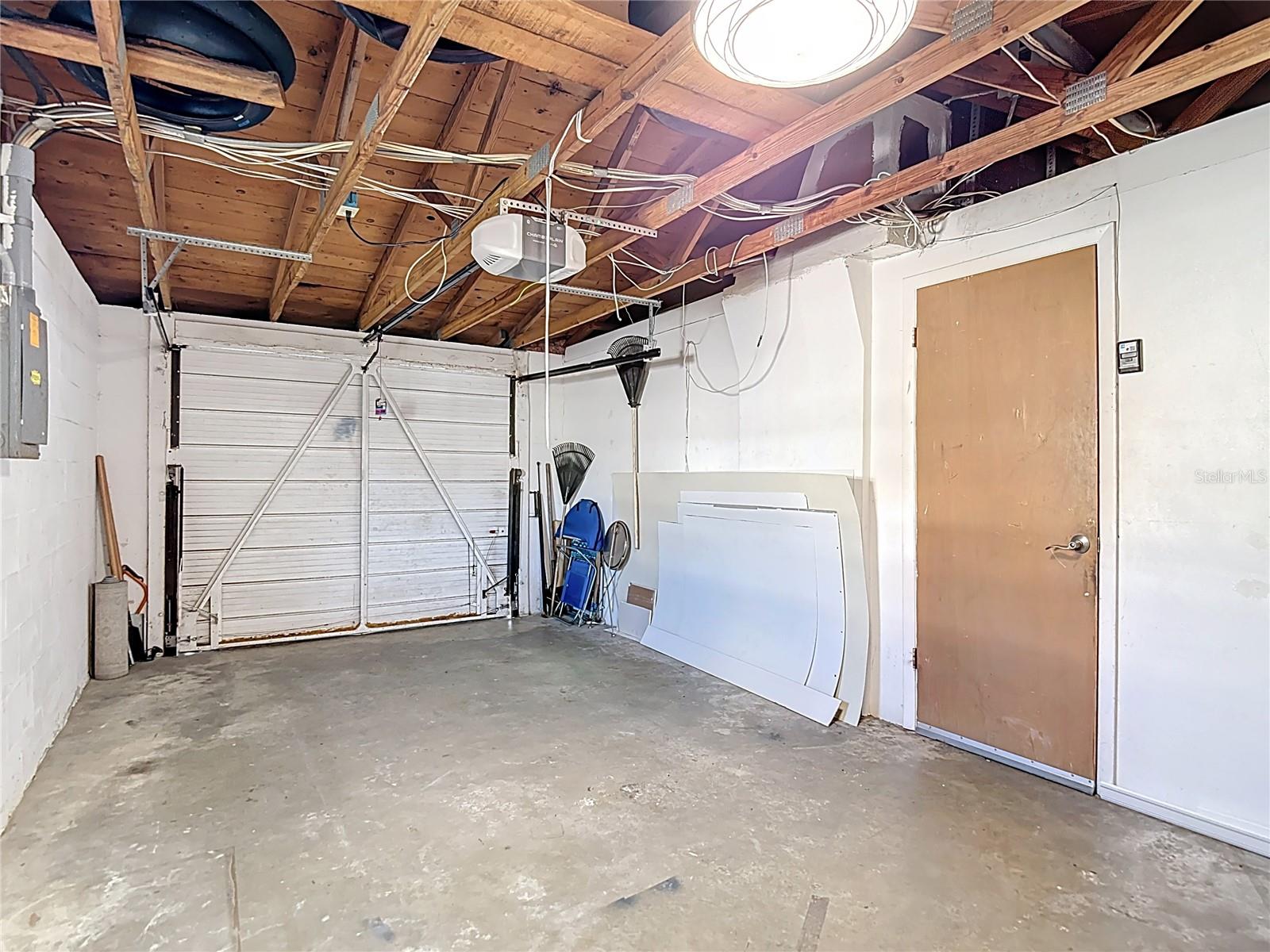 Listing photo id 35 for 3426 Pinon Dr