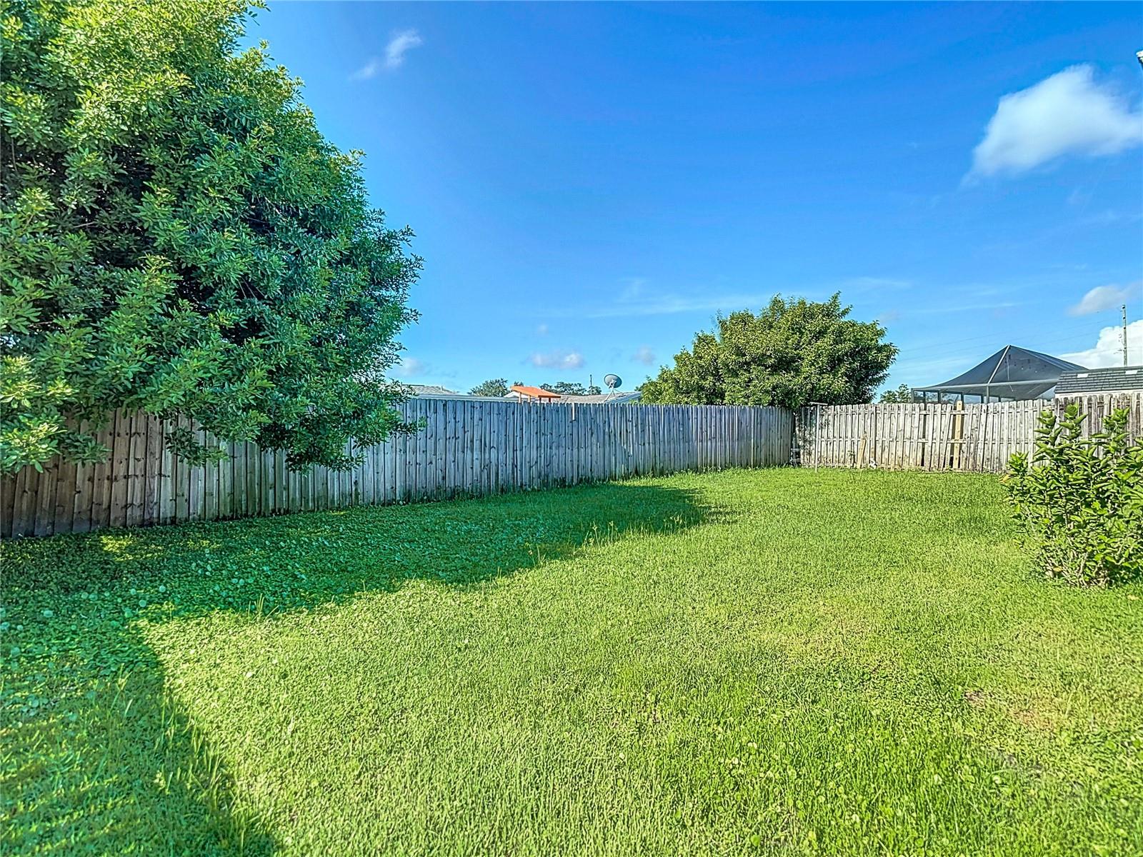 Listing photo id 37 for 3426 Pinon Dr