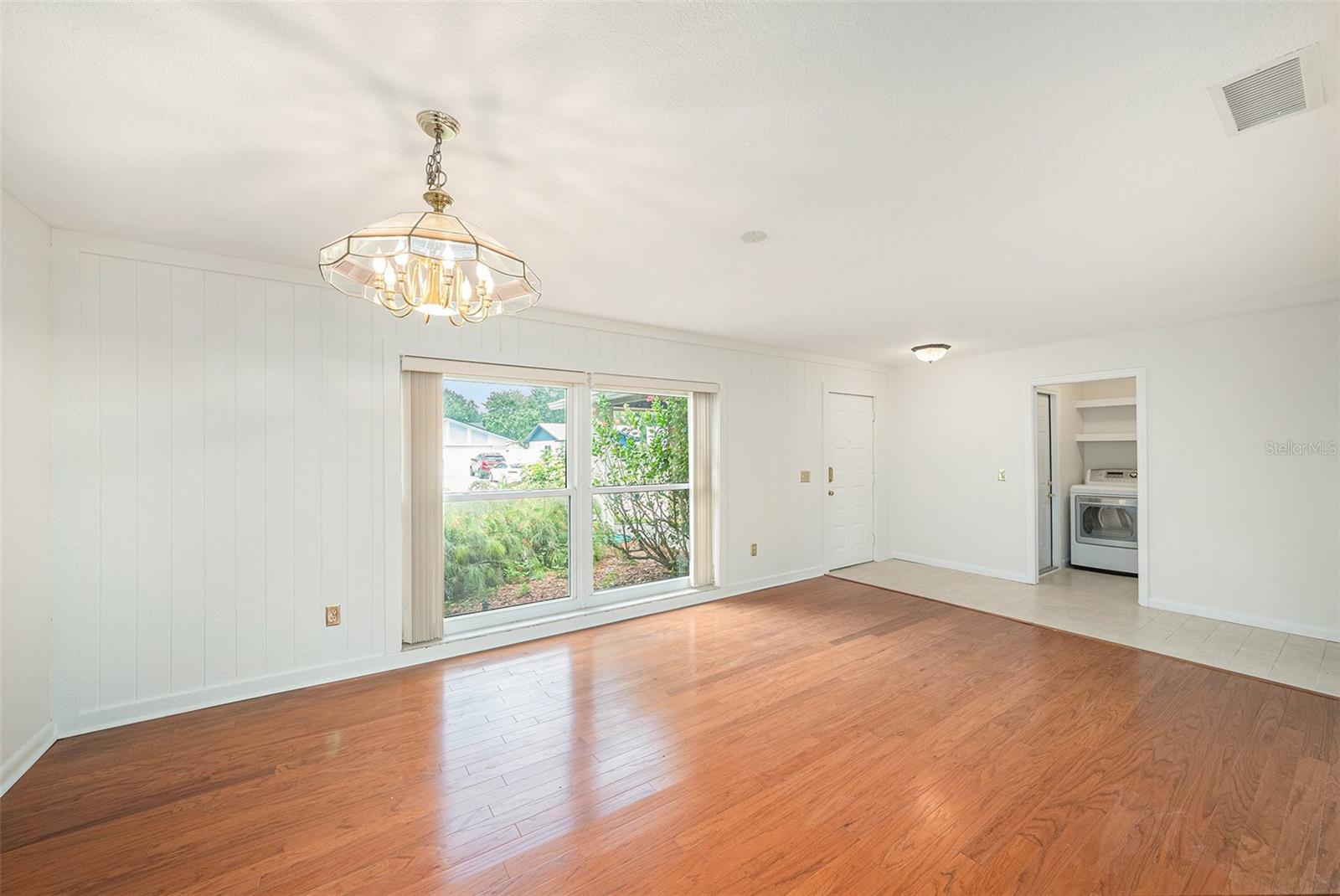 Image 11 of 32 For 14505 Sutter Place