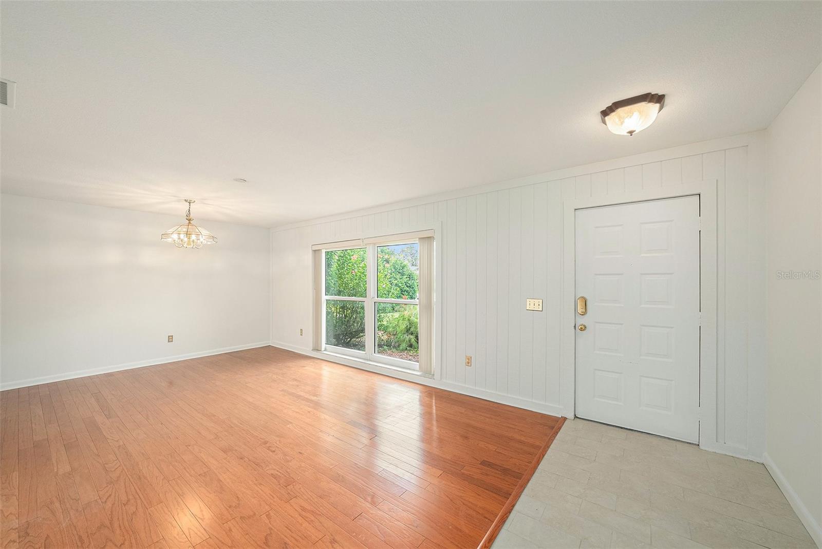 Image 9 of 32 For 14505 Sutter Place