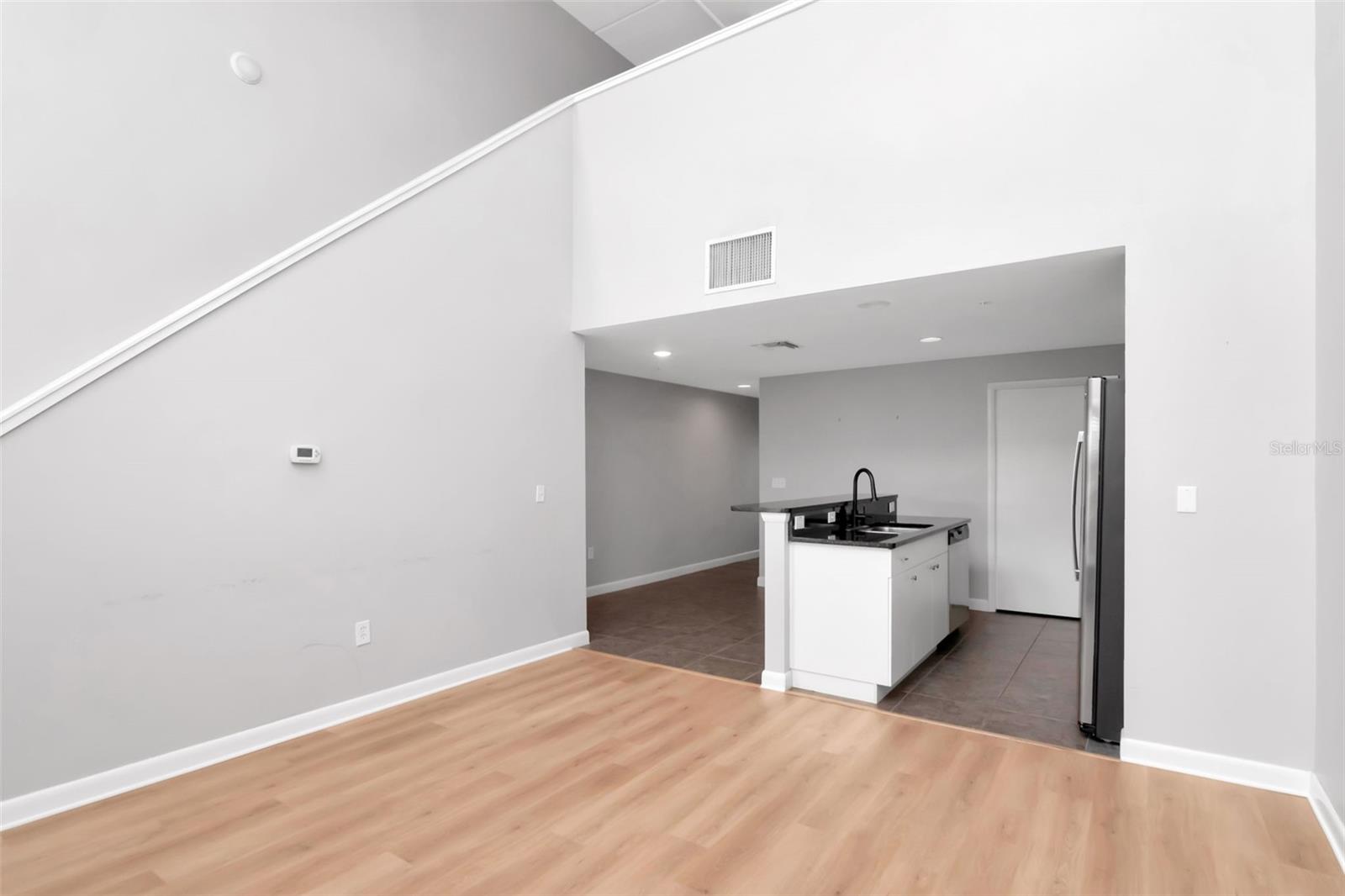 Image 10 of 33 For 1621 4th Avenue 202