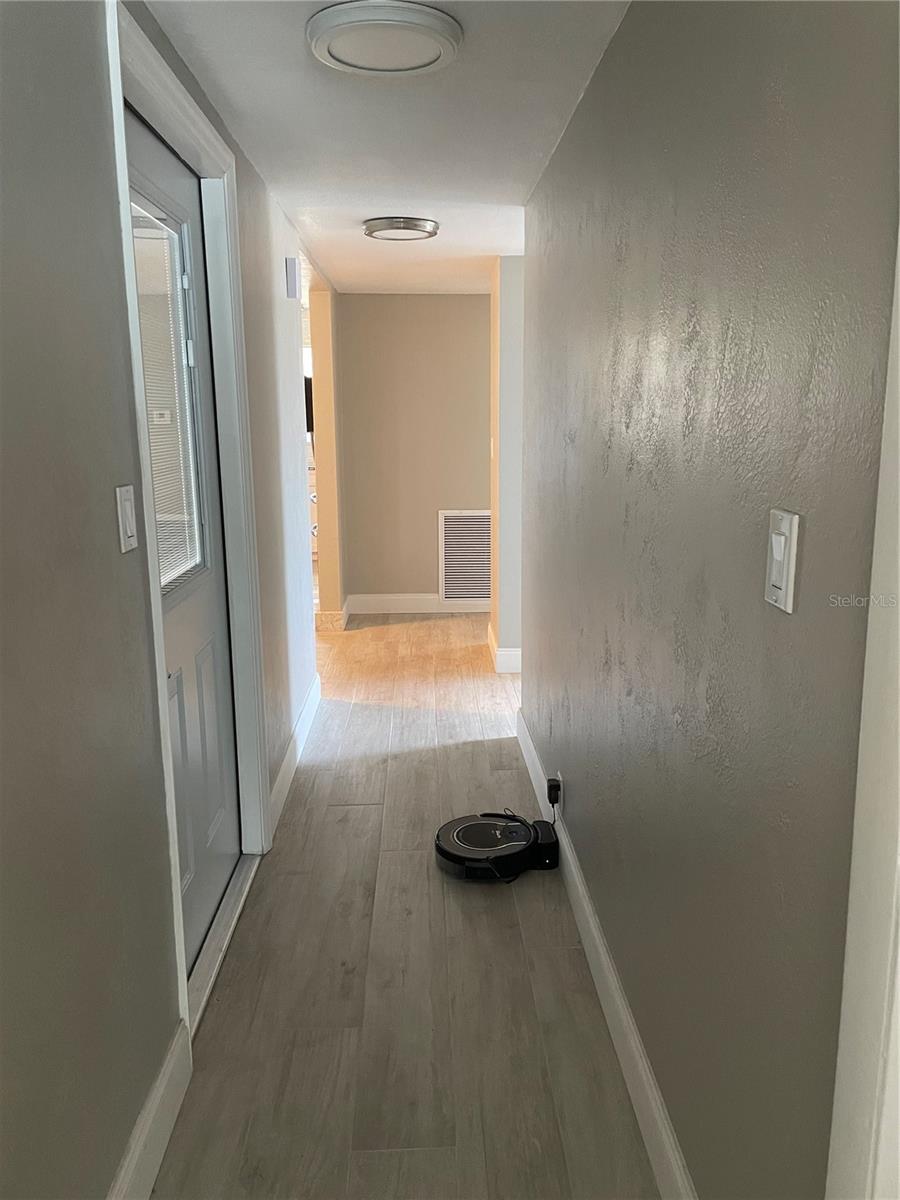 Image 19 of 28 For 405 4th Avenue N