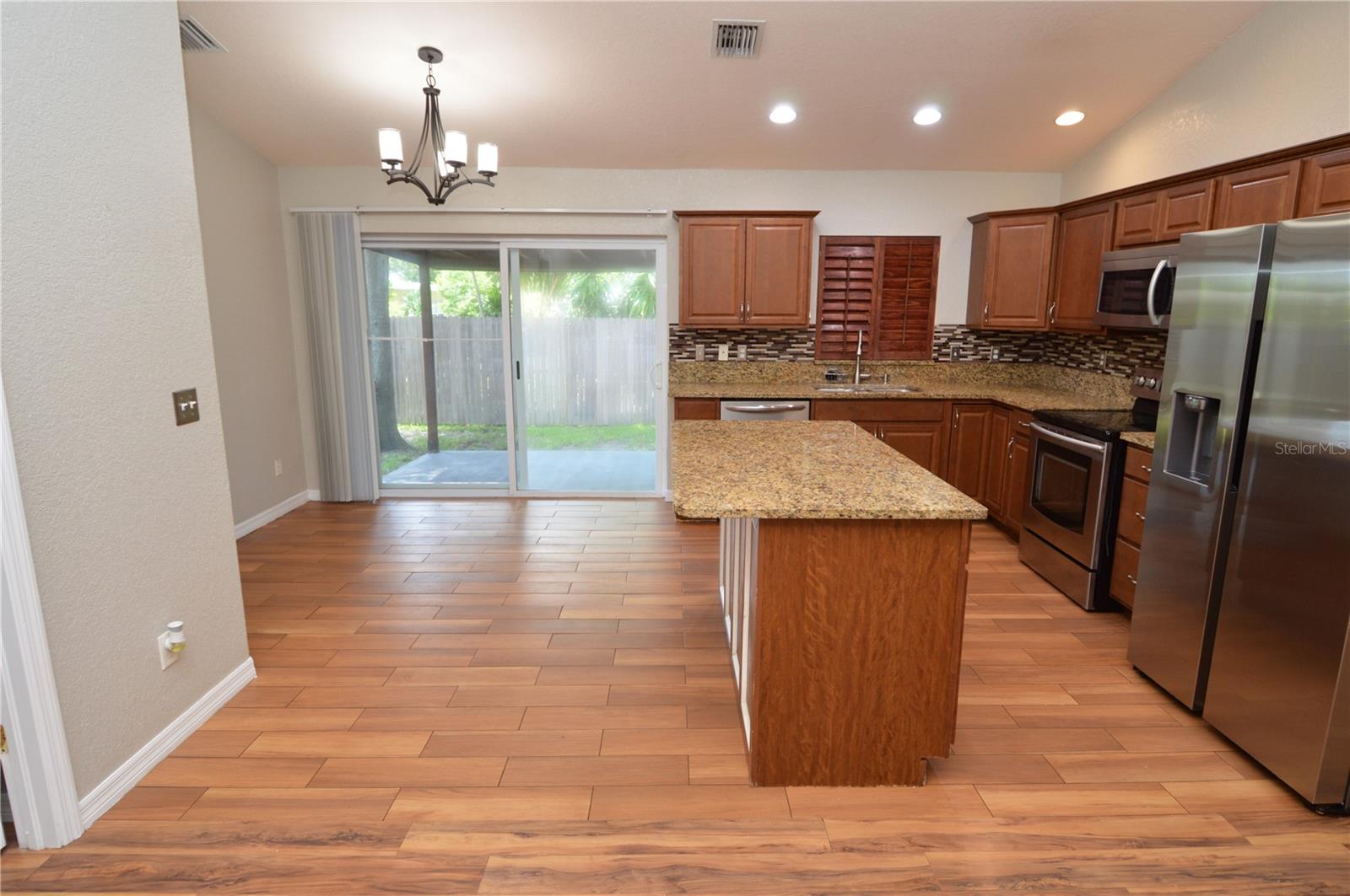 Image 16 of 79 For 10248 107th Avenue N