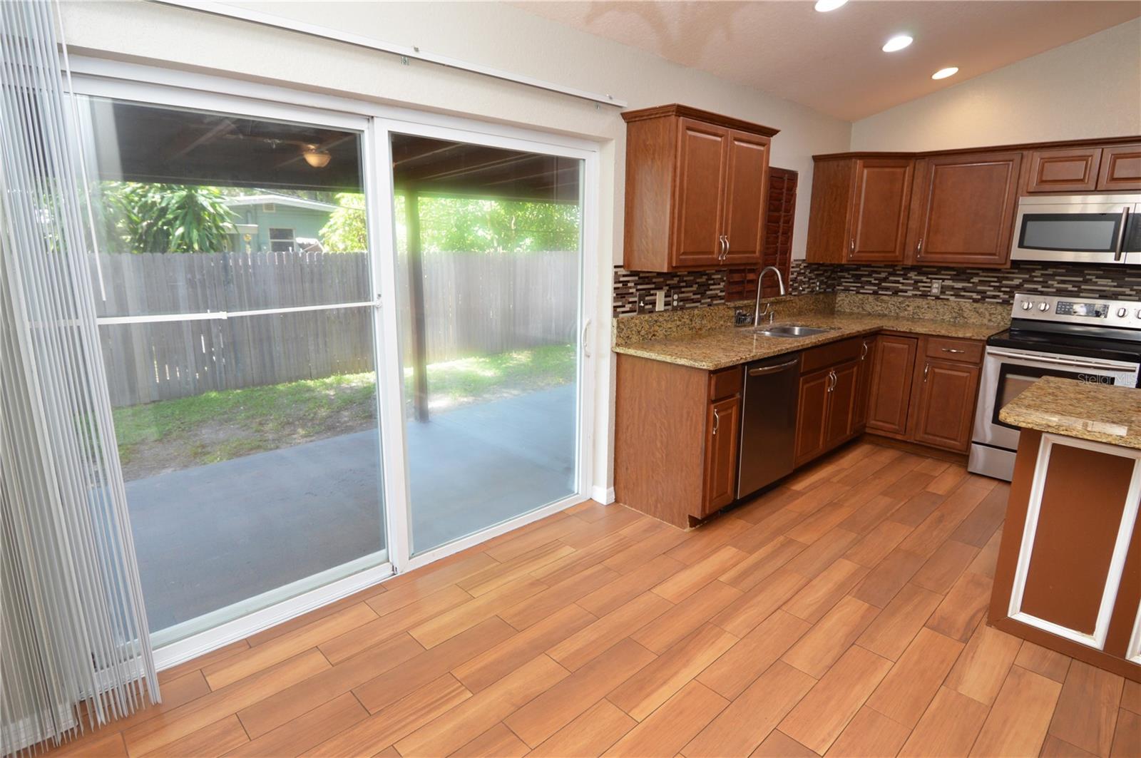 Image 18 of 79 For 10248 107th Avenue N