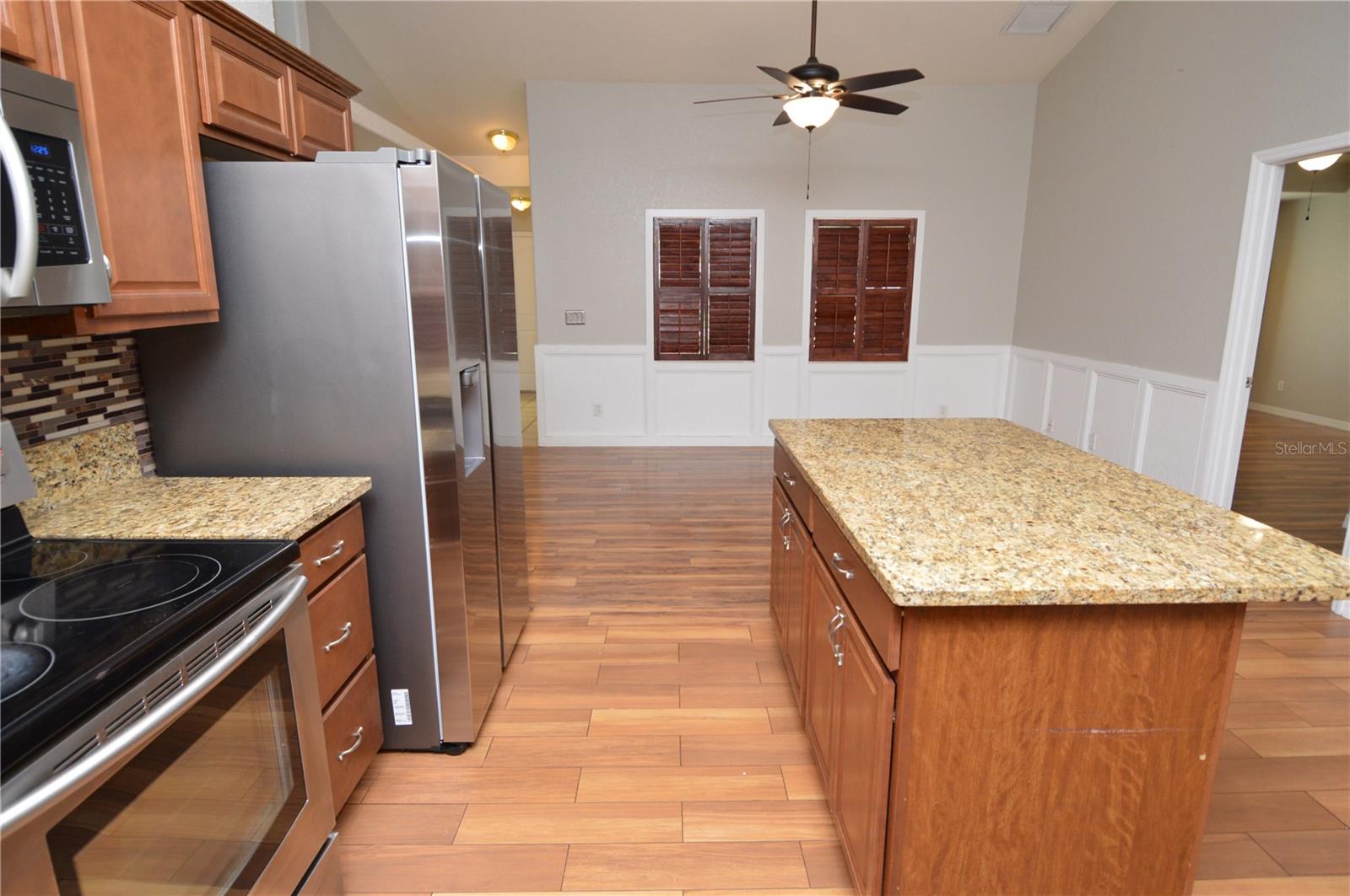 Image 21 of 79 For 10248 107th Avenue N