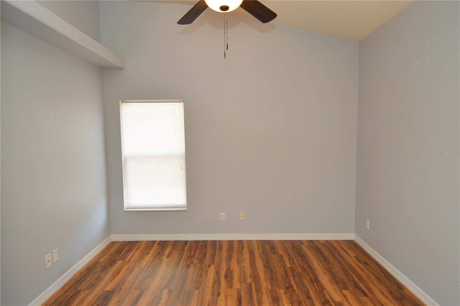 Image 43 of 79 For 10248 107th Avenue N