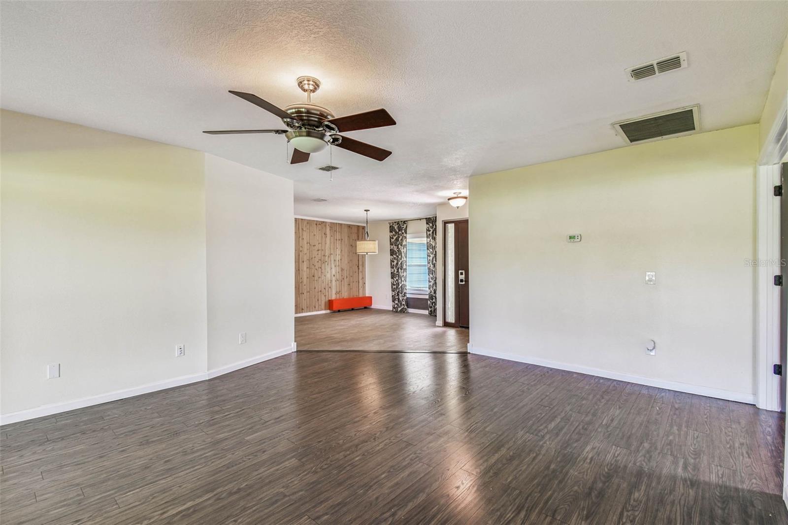 Image 12 of 80 For 5319 Saddlebrook Way