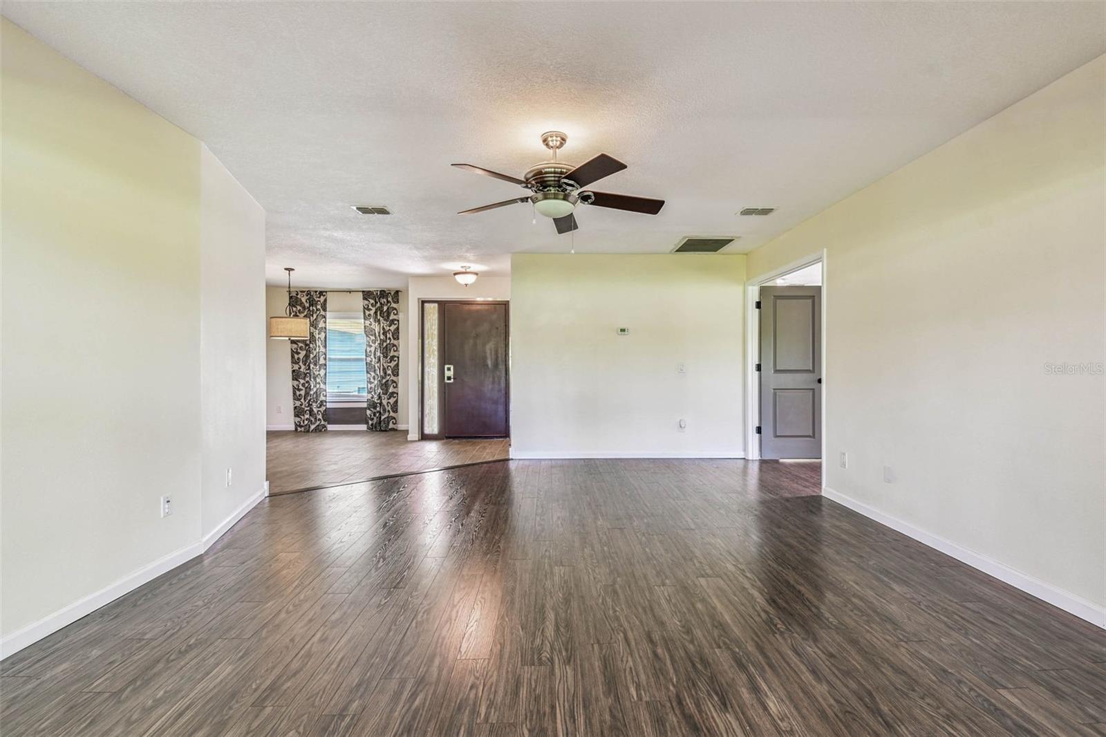 Image 13 of 80 For 5319 Saddlebrook Way
