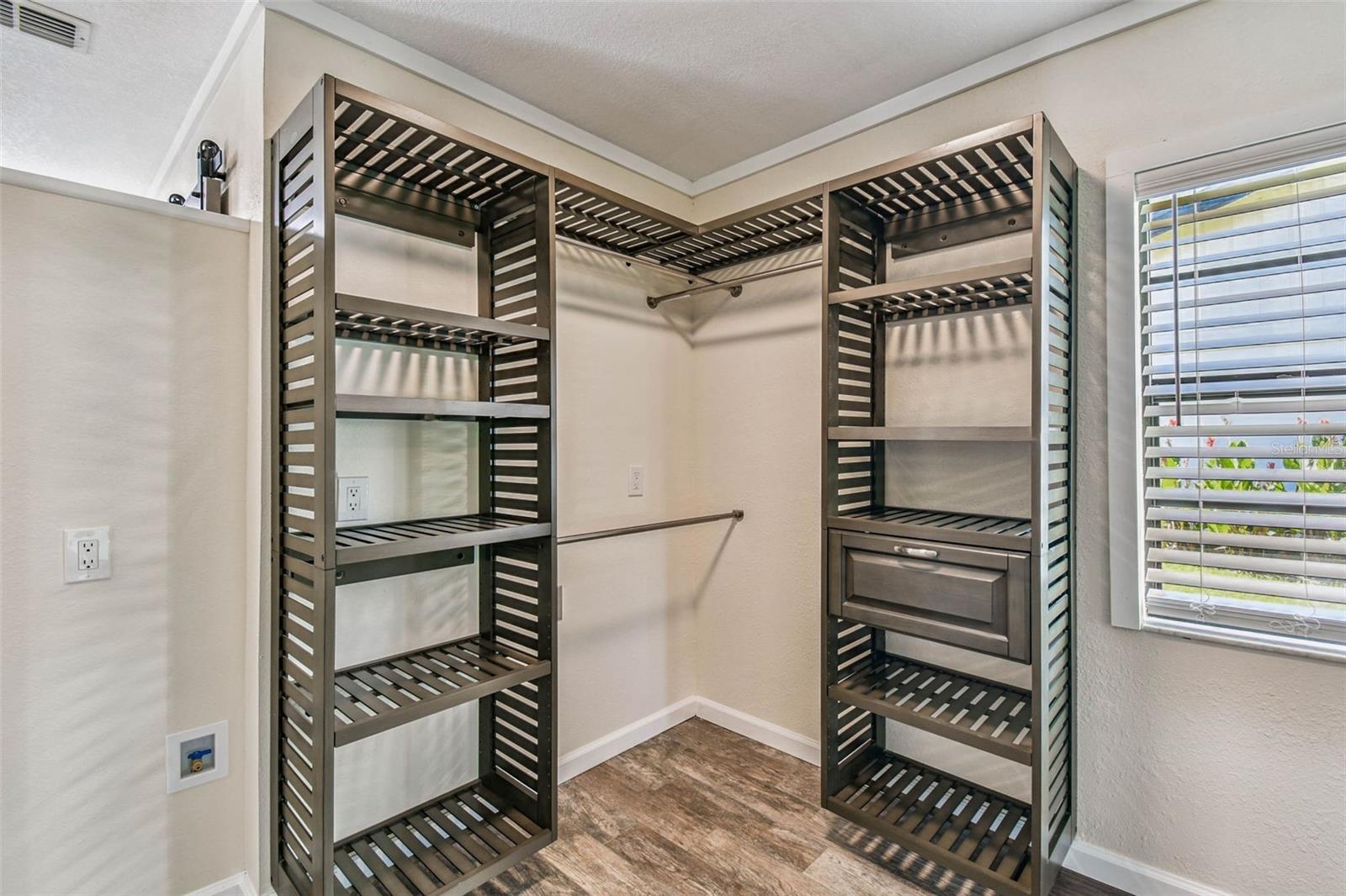 Image 22 of 80 For 5319 Saddlebrook Way