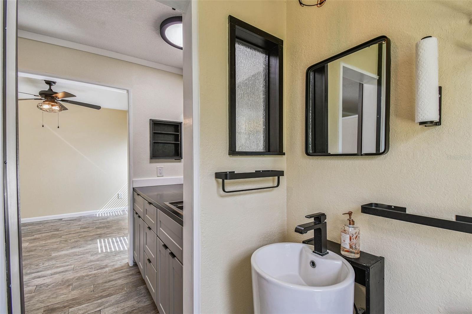 Image 27 of 80 For 5319 Saddlebrook Way
