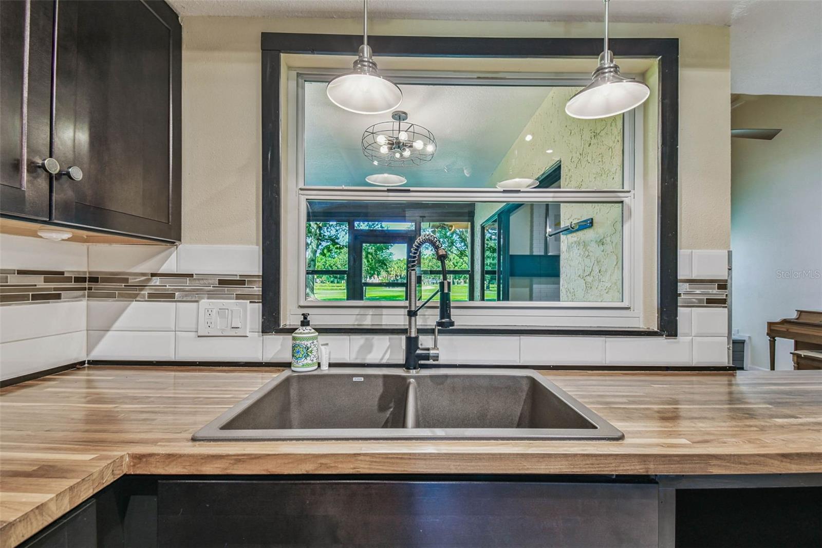 Image 34 of 80 For 5319 Saddlebrook Way