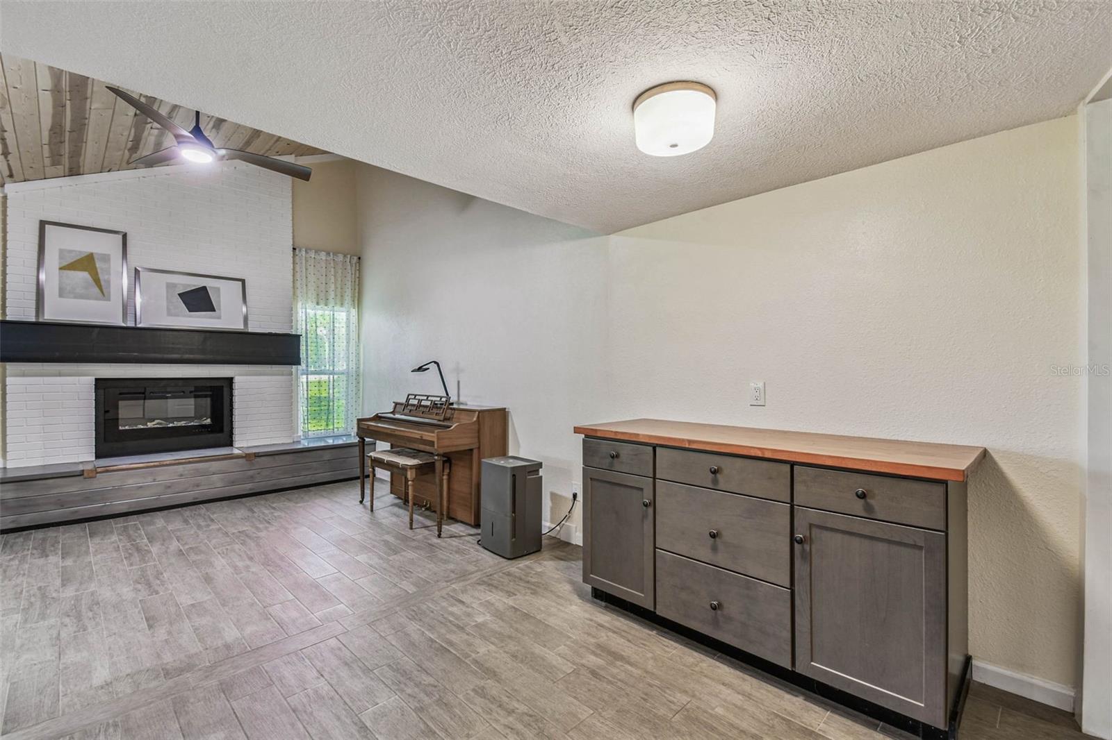 Image 39 of 80 For 5319 Saddlebrook Way
