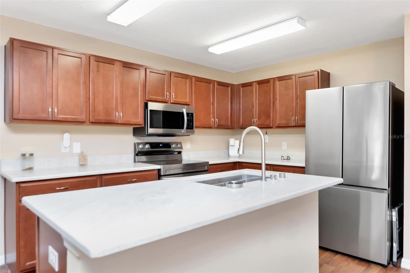 Image 17 of 61 For 5572 Maggiore Boulevard