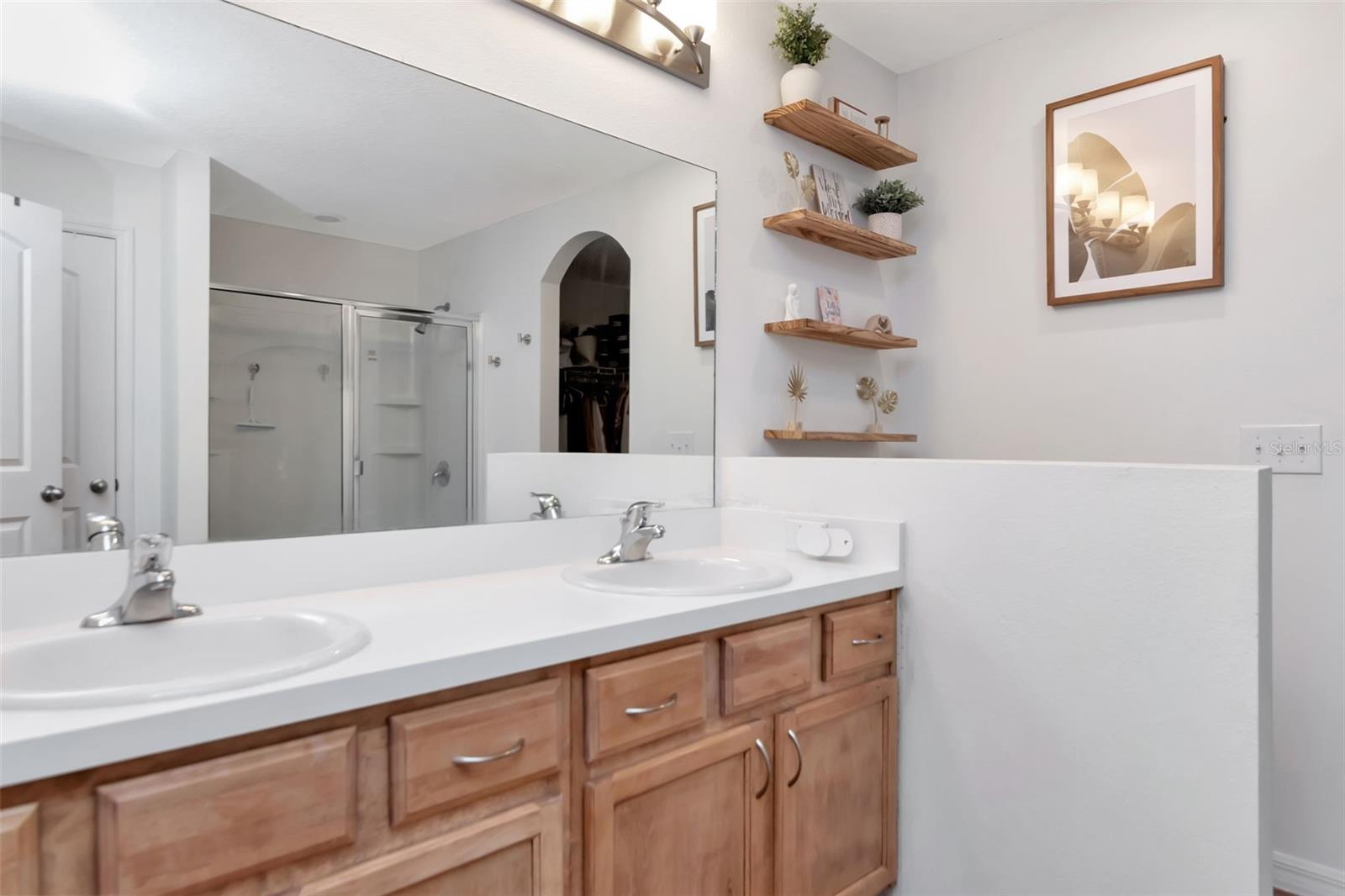 Image 23 of 61 For 5572 Maggiore Boulevard