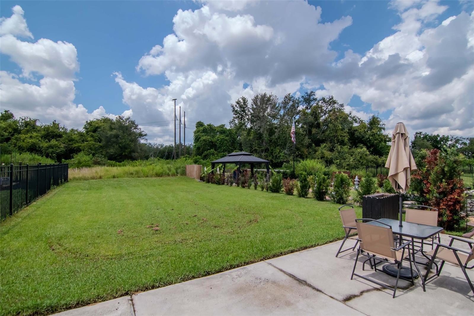 Image 33 of 61 For 5572 Maggiore Boulevard