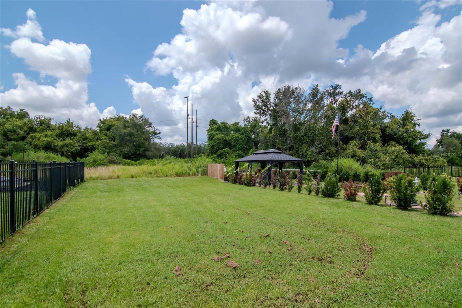 Image 36 of 61 For 5572 Maggiore Boulevard