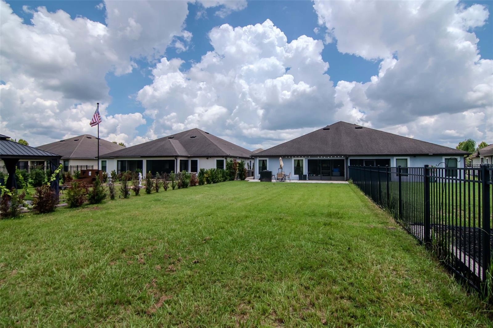 Image 38 of 61 For 5572 Maggiore Boulevard