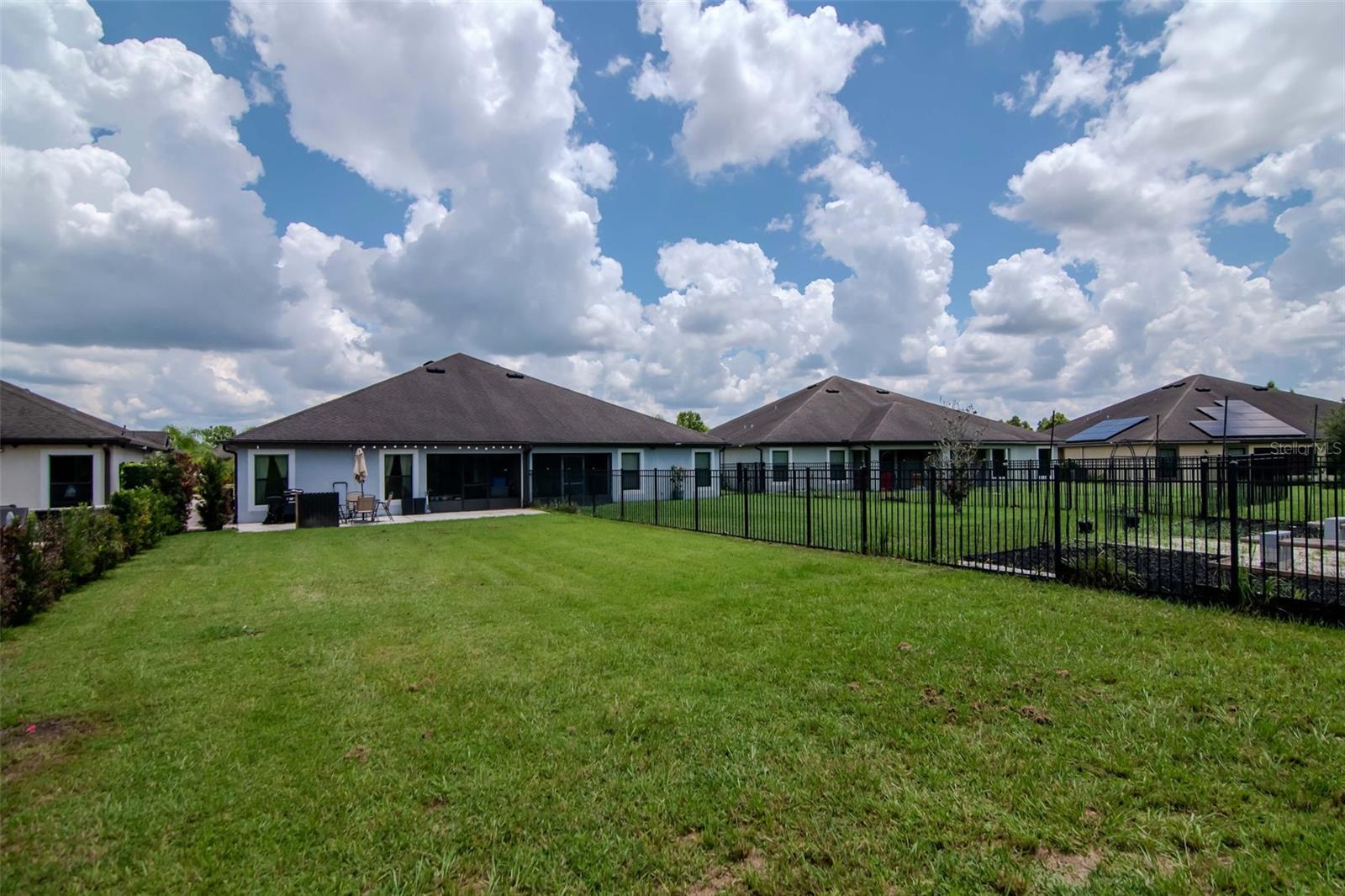 Image 41 of 61 For 5572 Maggiore Boulevard