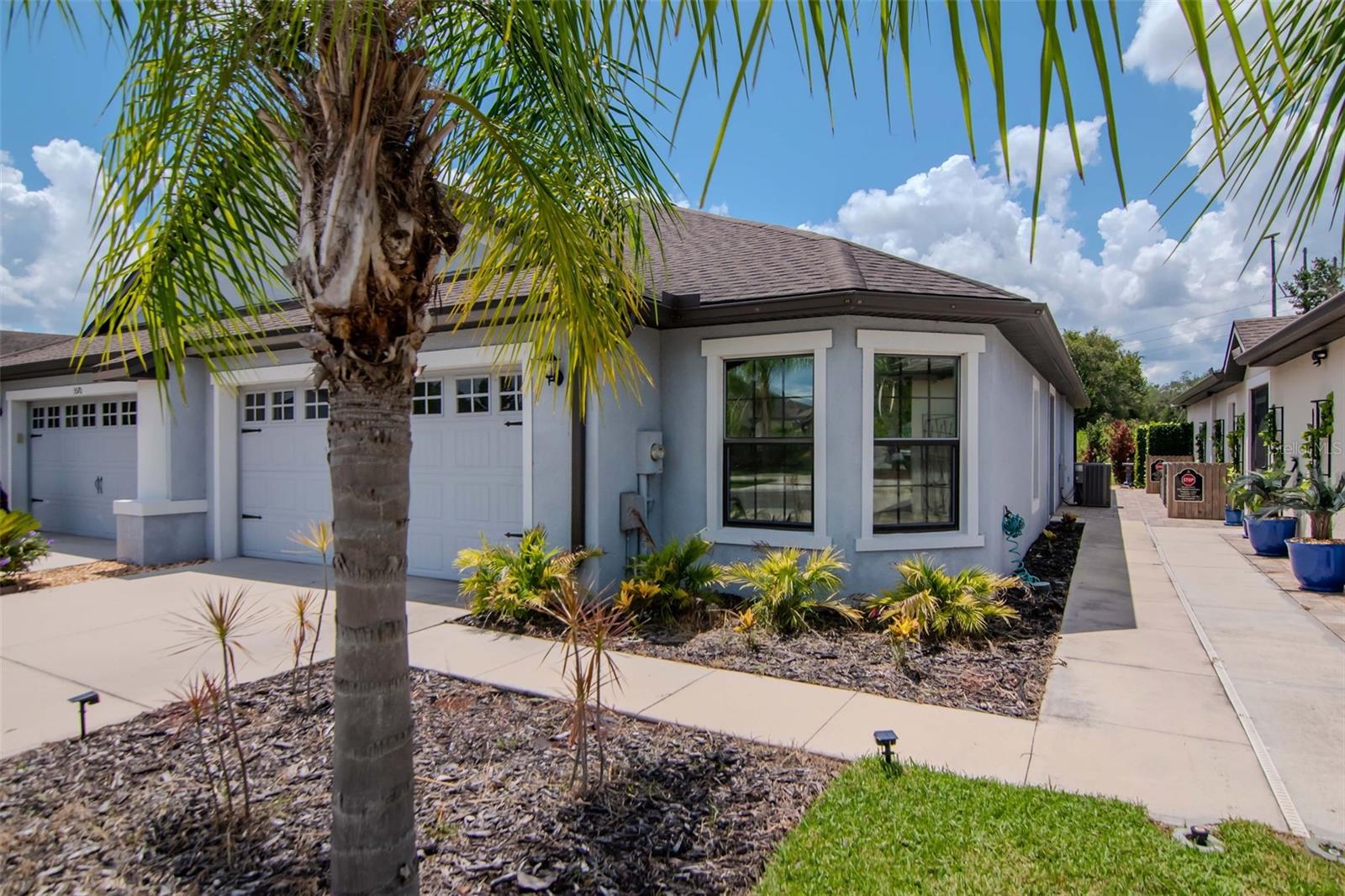 Image 42 of 61 For 5572 Maggiore Boulevard