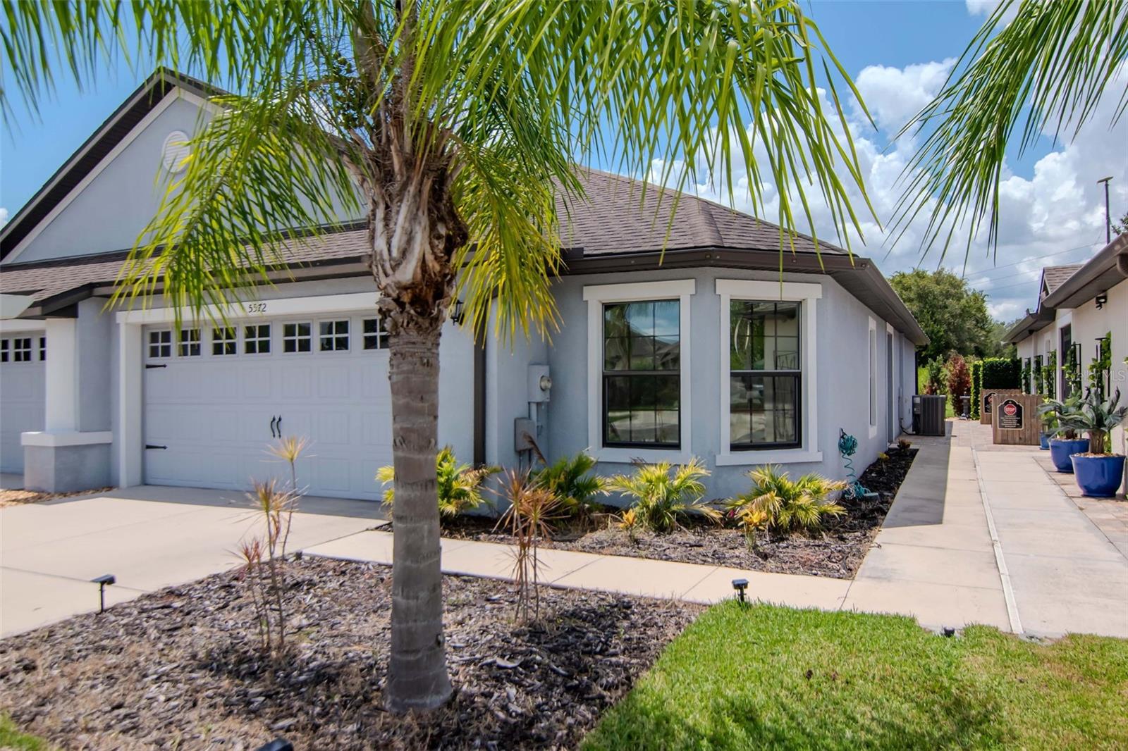 Image 44 of 61 For 5572 Maggiore Boulevard