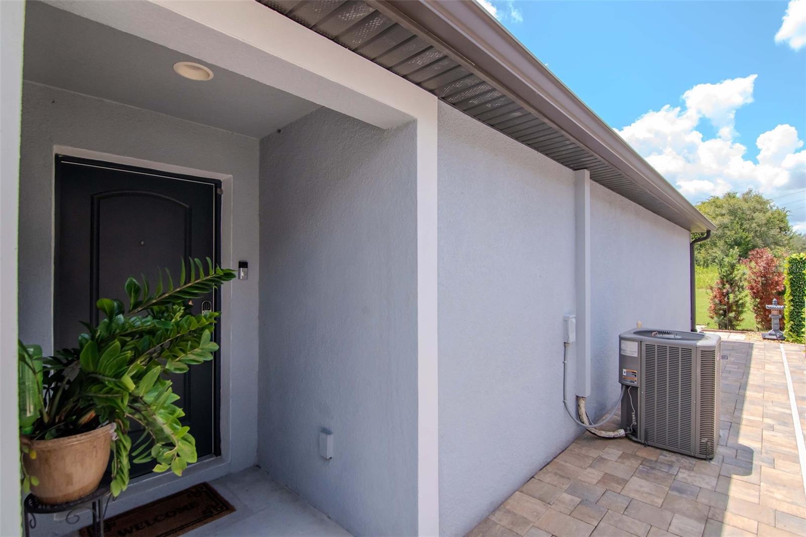 Image 6 of 61 For 5572 Maggiore Boulevard