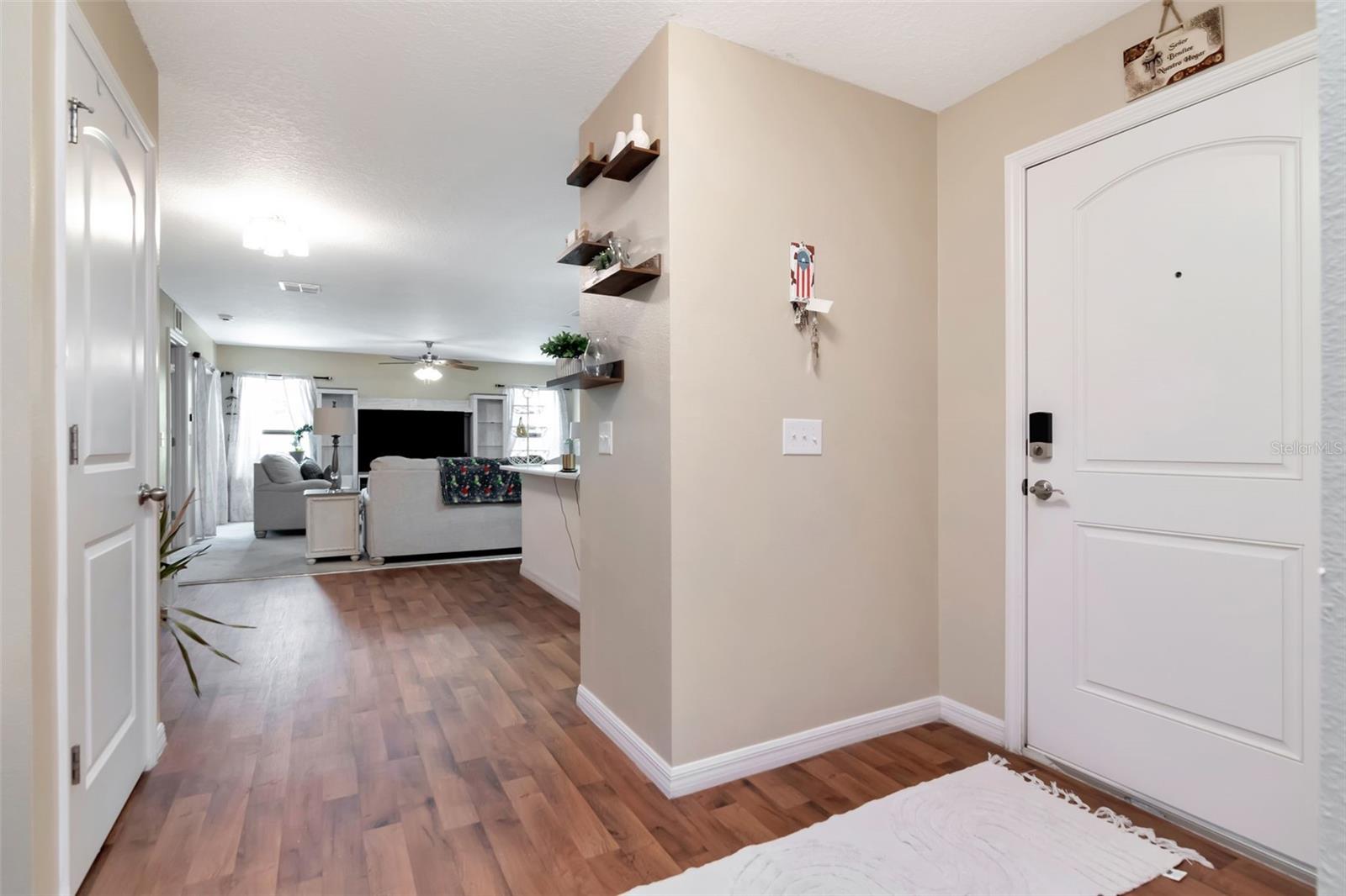 Image 7 of 61 For 5572 Maggiore Boulevard
