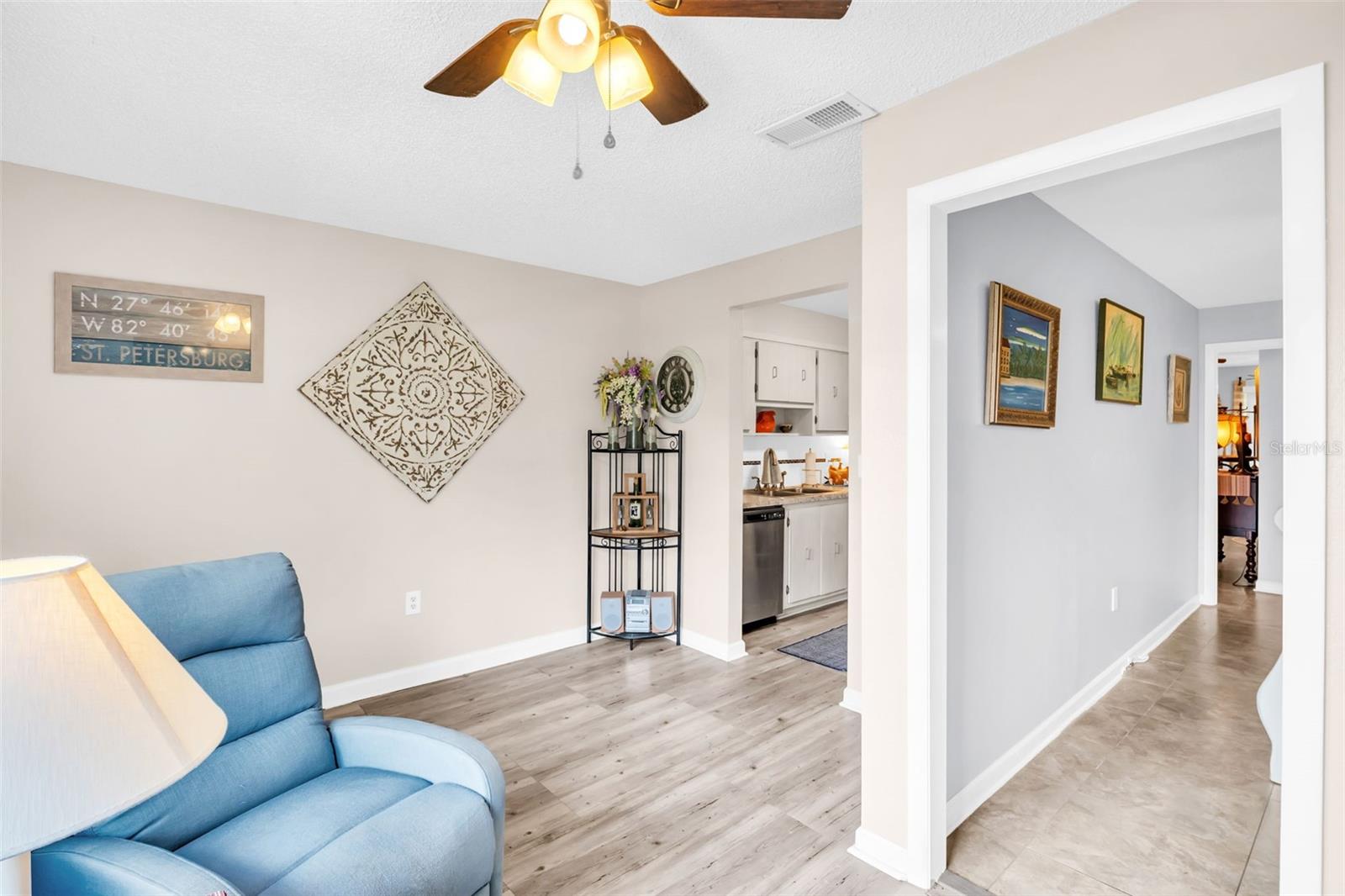 Image 16 of 38 For 10036 63rd Avenue N 6