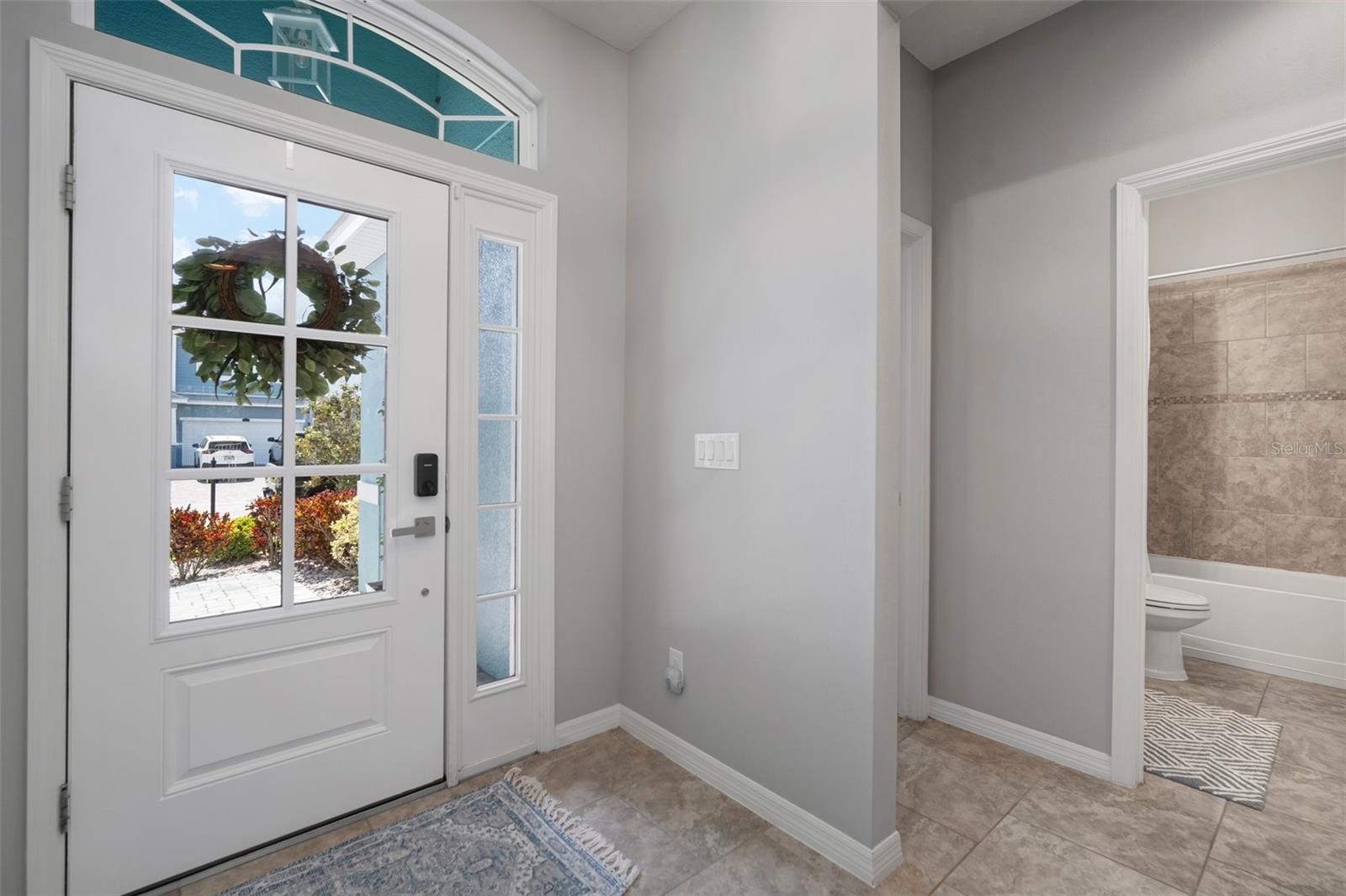 Image 11 of 32 For 424 Bahama Grande Boulevard