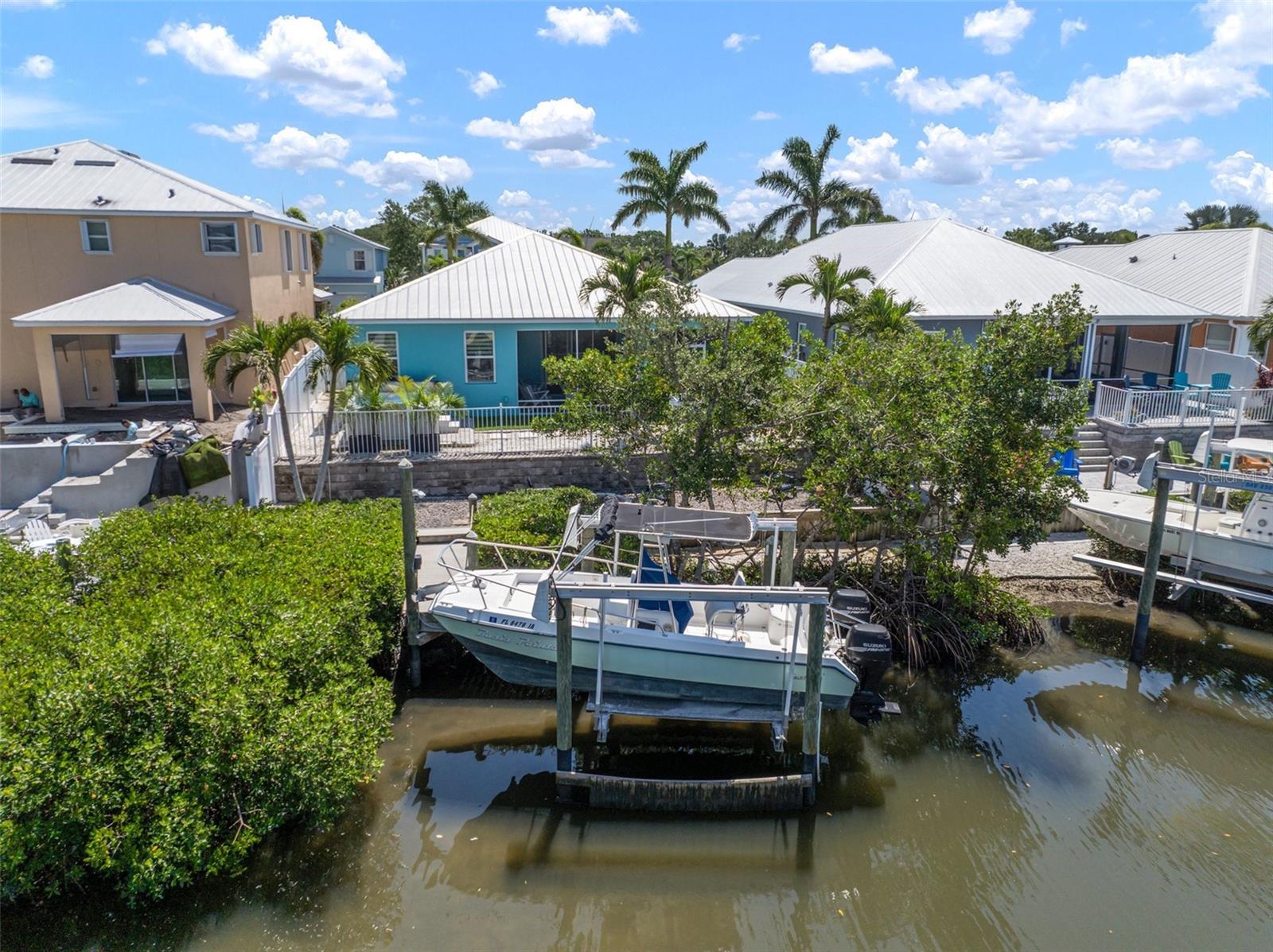 Image 3 of 32 For 424 Bahama Grande Boulevard