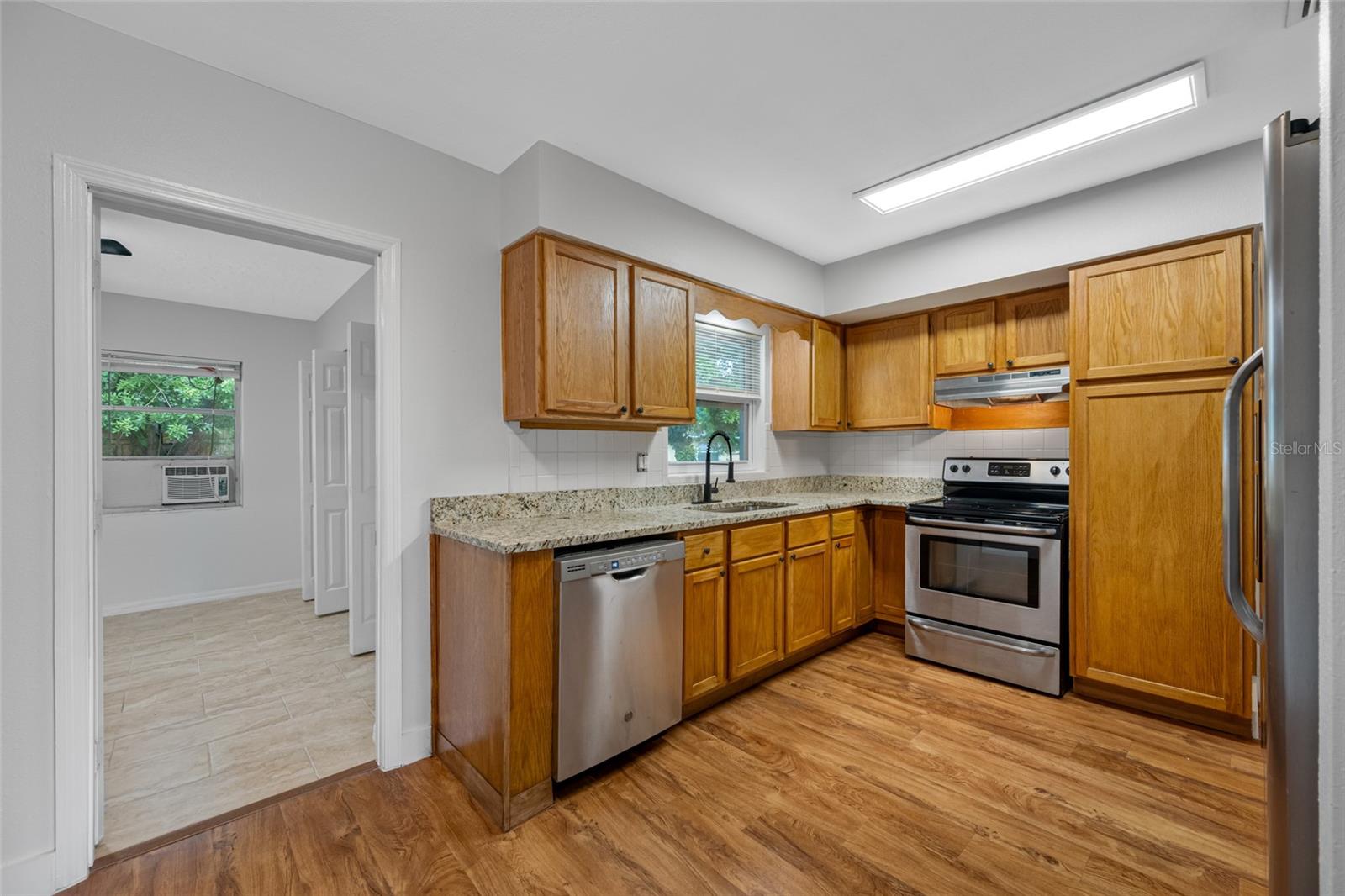 Image 11 of 29 For 1916 Macomber Avenue