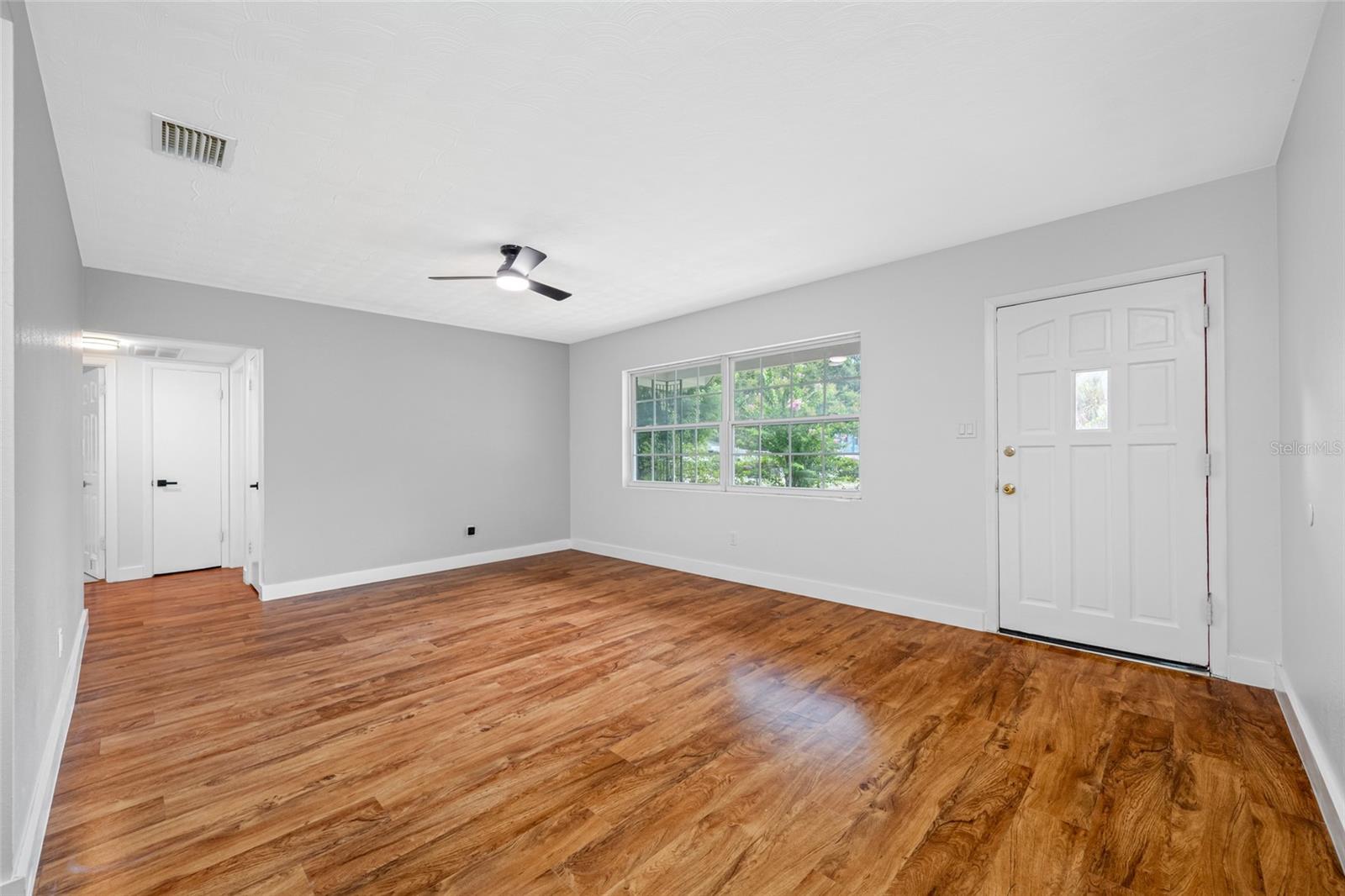 Image 15 of 29 For 1916 Macomber Avenue